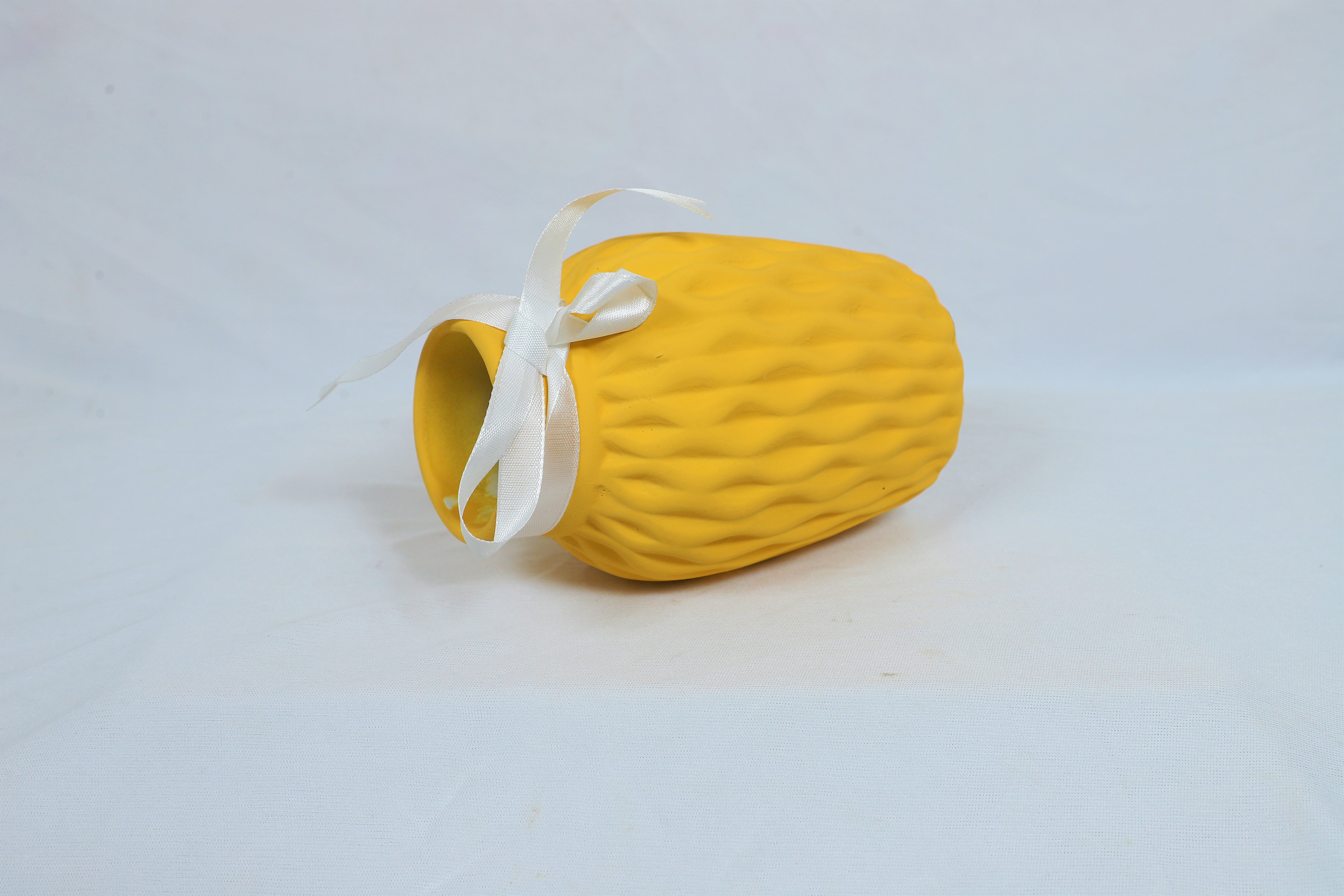 Luana Matt Vase (Yellow)