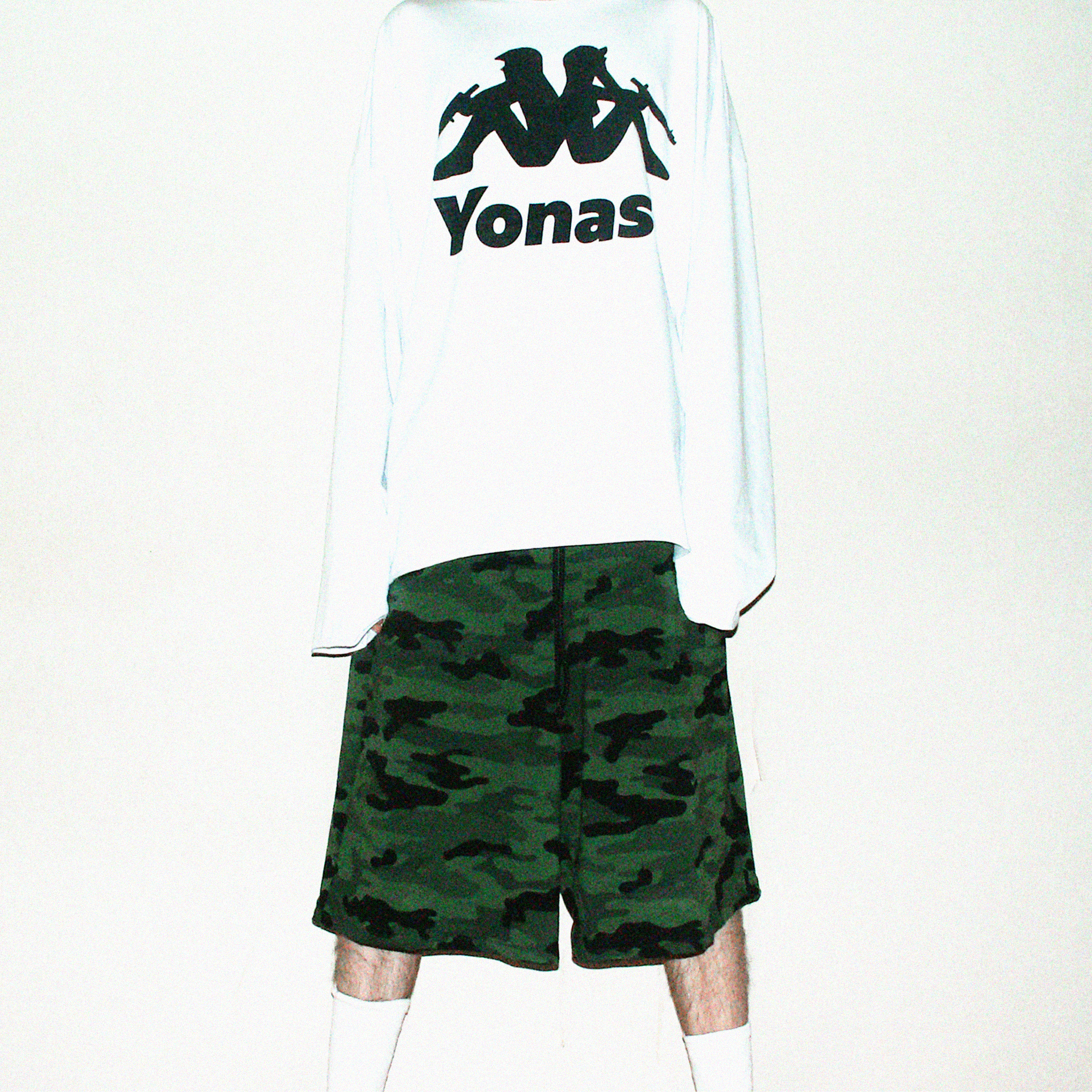 WAR OVERSIZED LONGSLEEVE