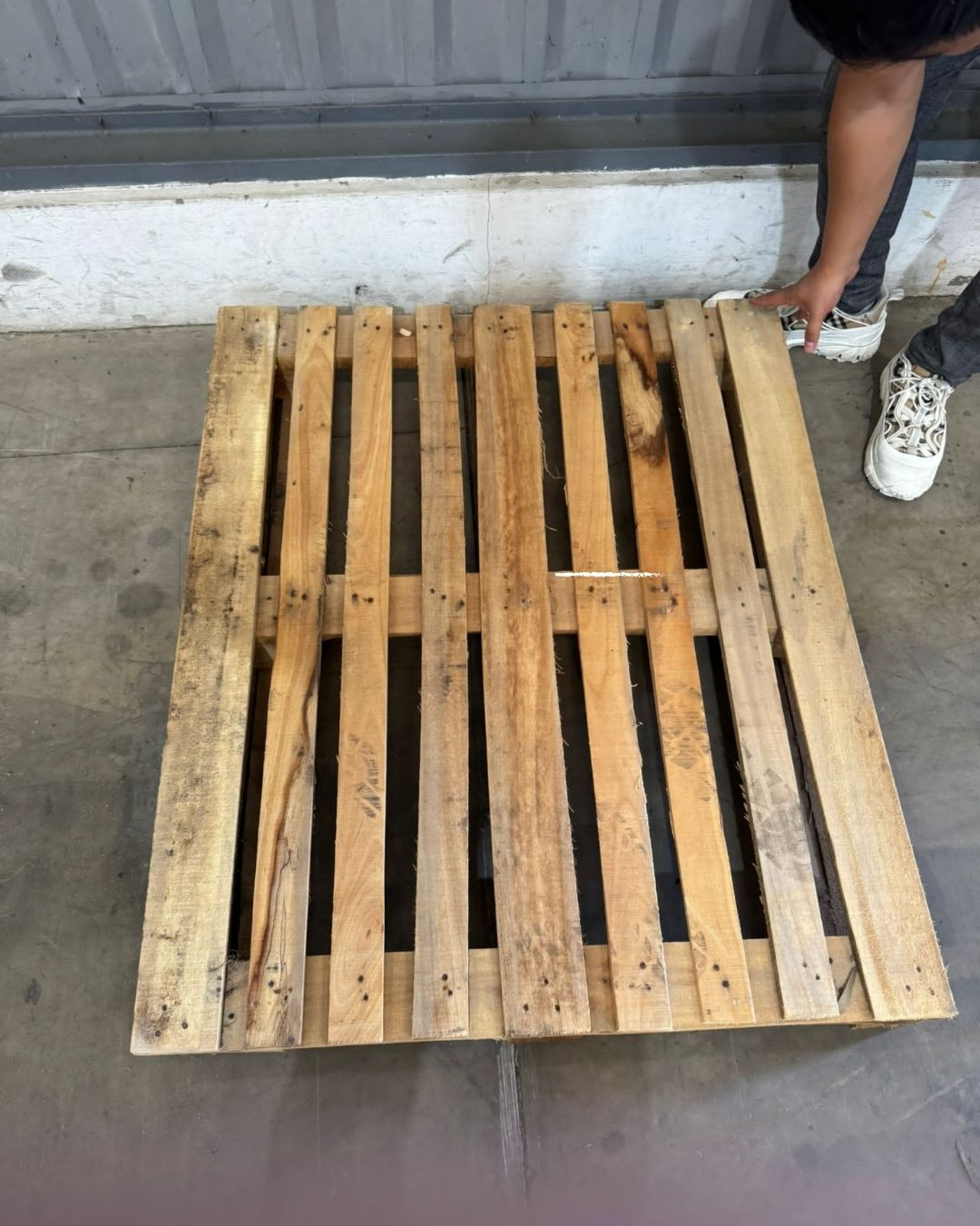 Palette en bois ajourée 1200x1000x138 mm