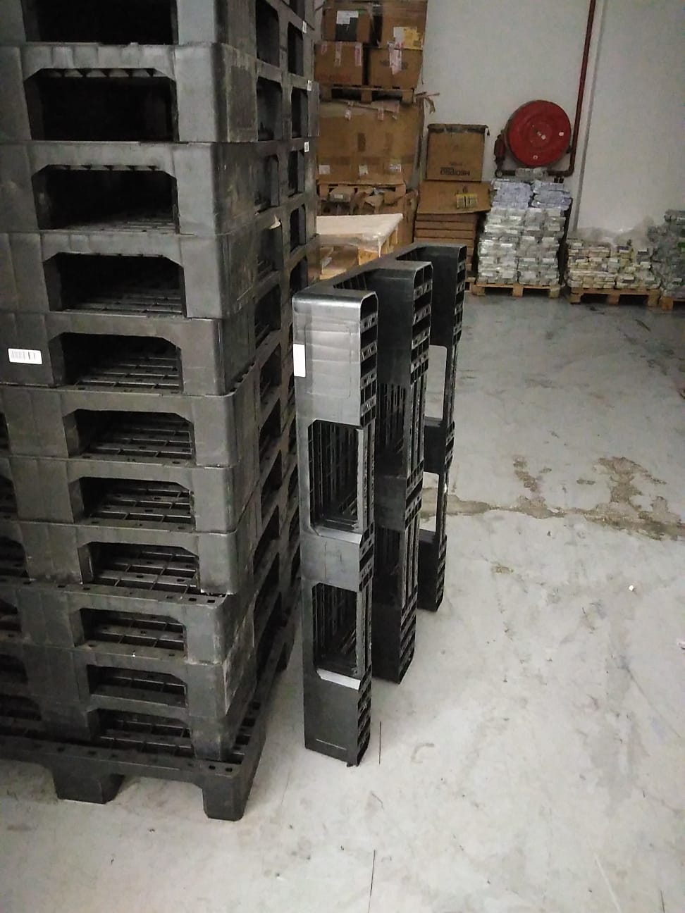 Palette Plastique d’Occasion – Qualité Professionnelle