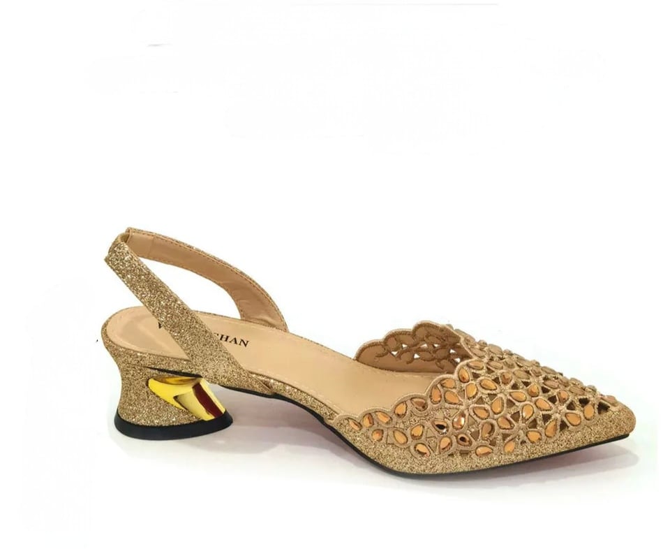 Chaussures talons Femme, broderie évidée et strass, escarpins, et Joli sac, LIVRAISON GRATUITE