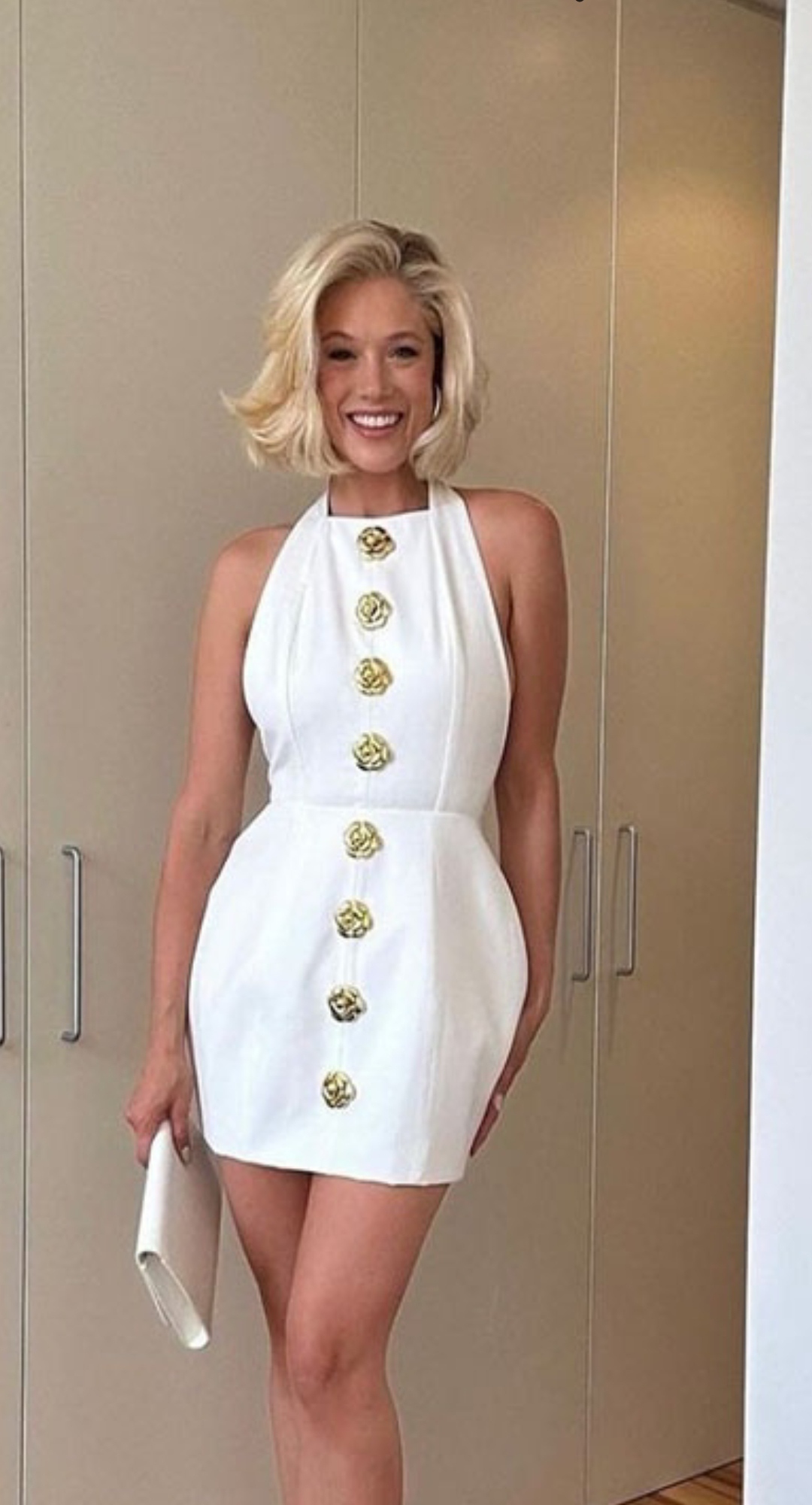 Robe à boutons chic et élégante , Col rond, dos nu , style décolleté,