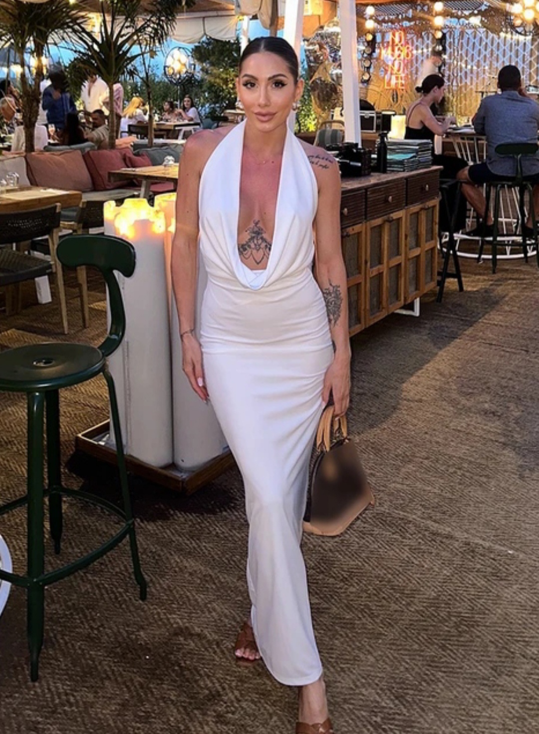 Robe pendante à col plissé taille haute, Sans manches et col en V profond