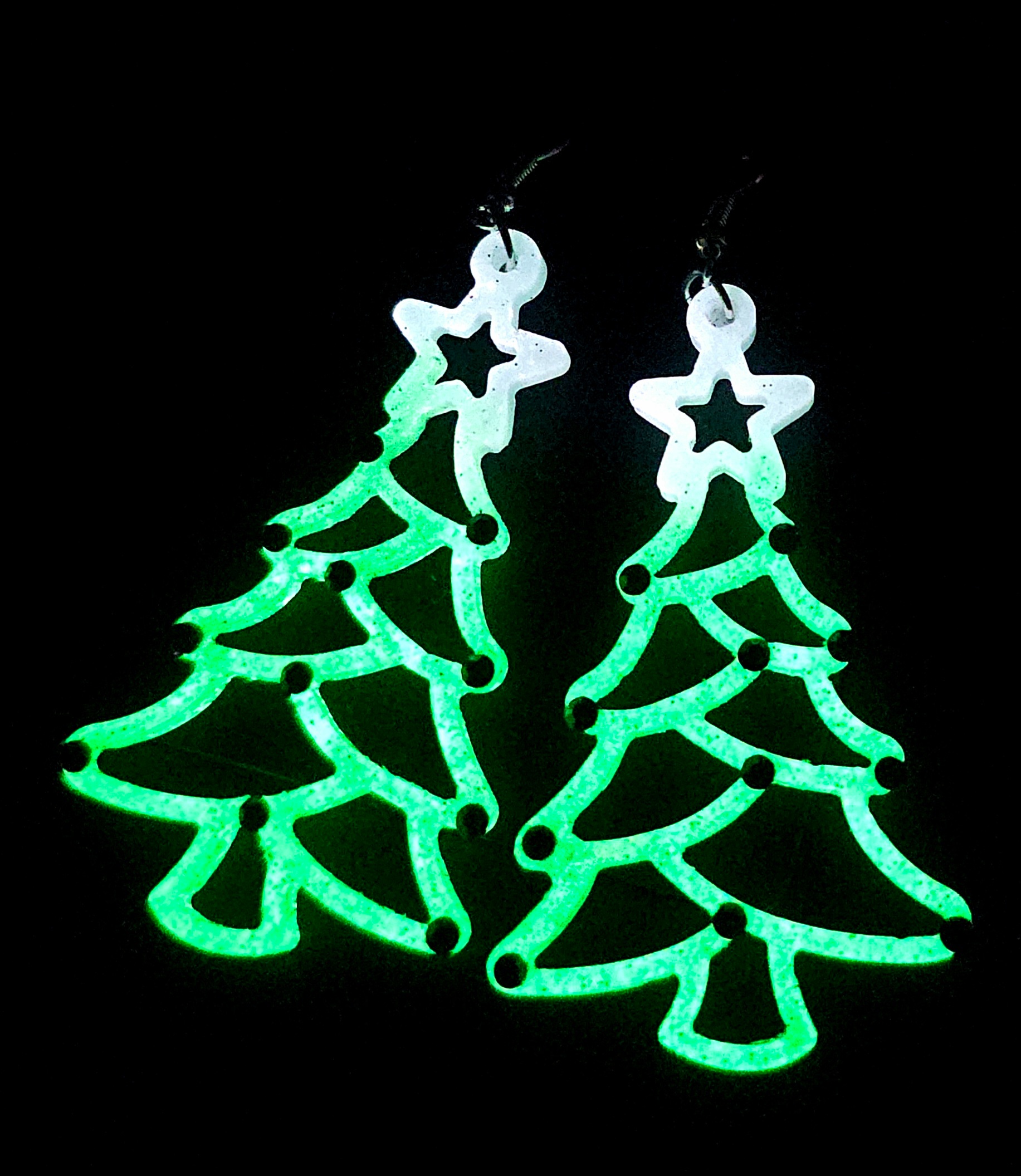 🎄✨ JingleGlow Tree Earrings ✨🎄