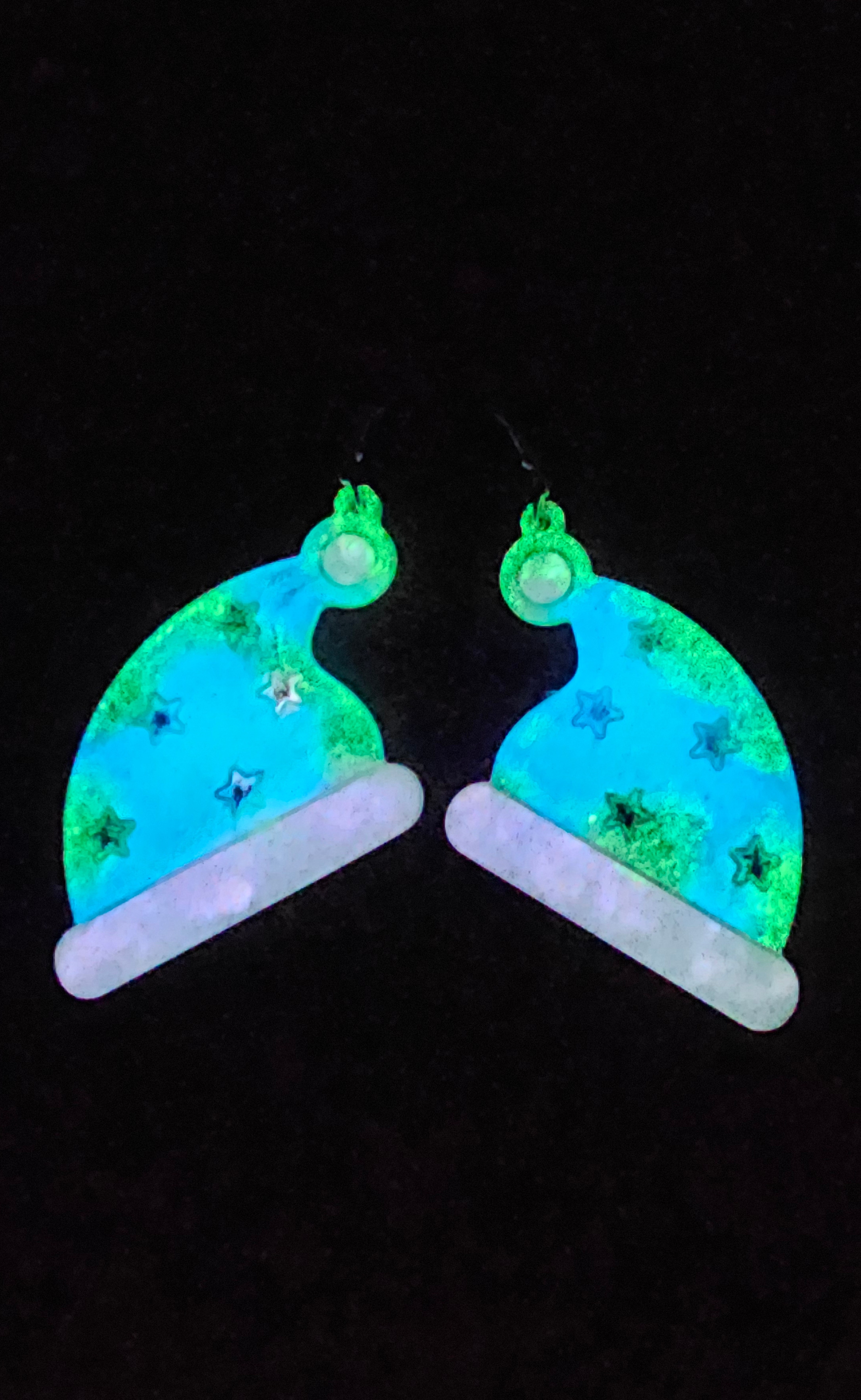 🌨️✨ Frosty Glow Winter Hat Earrings ✨
