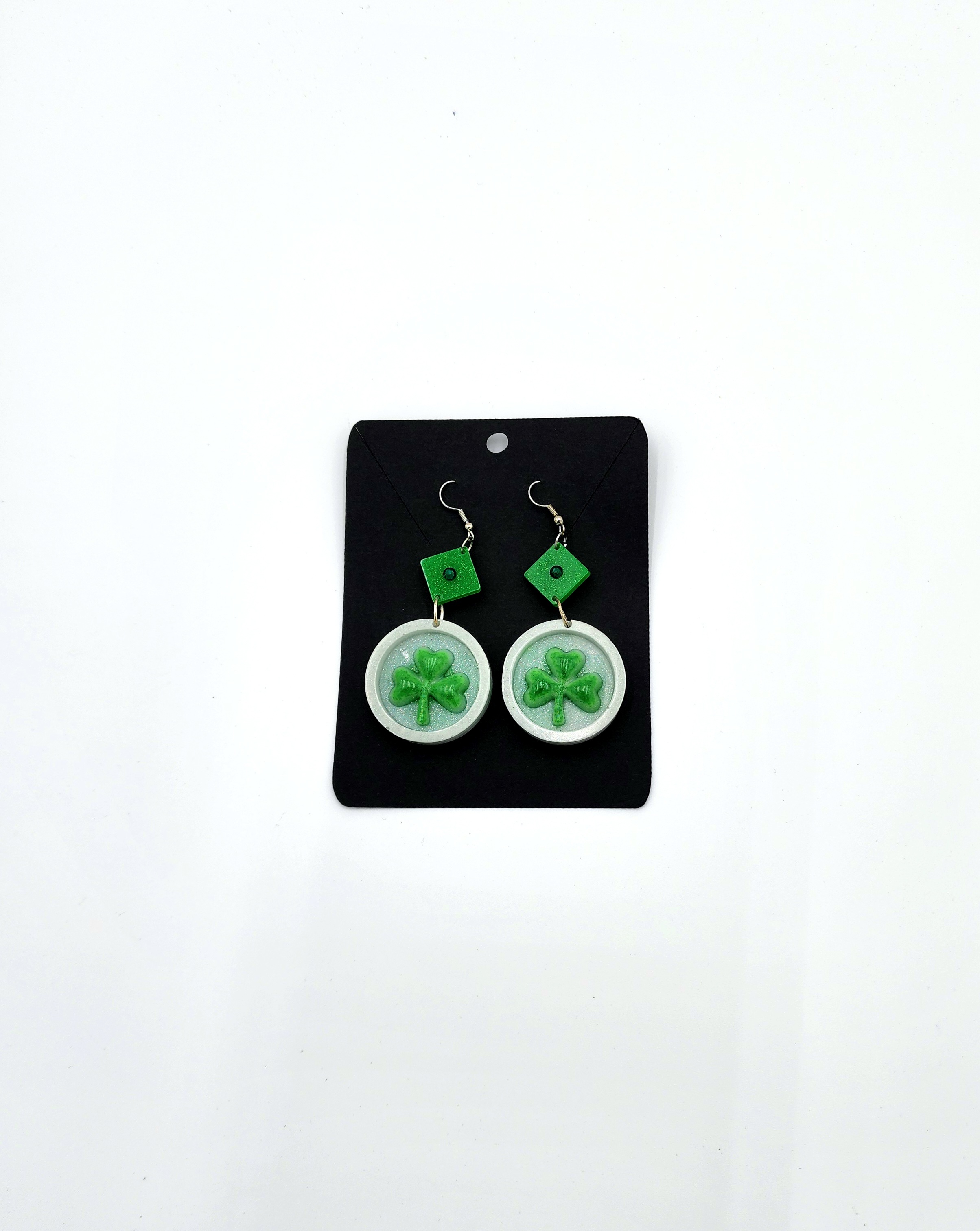🍀✨ Lucky Glow Shamrock Sparkle Earrings ✨🍀