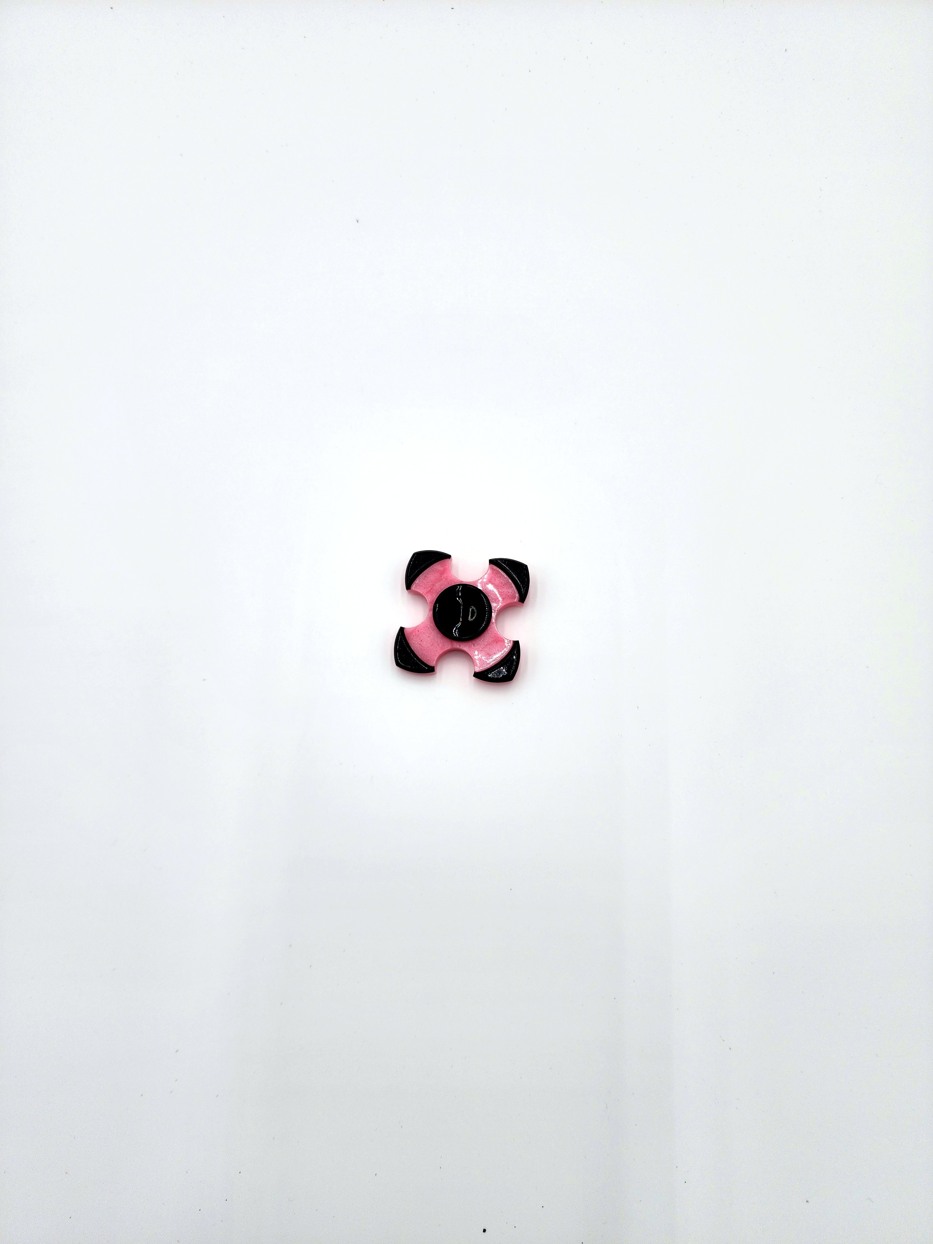 🌟🌀 GlowWhirl Trinket Spinner 🌀🌟
