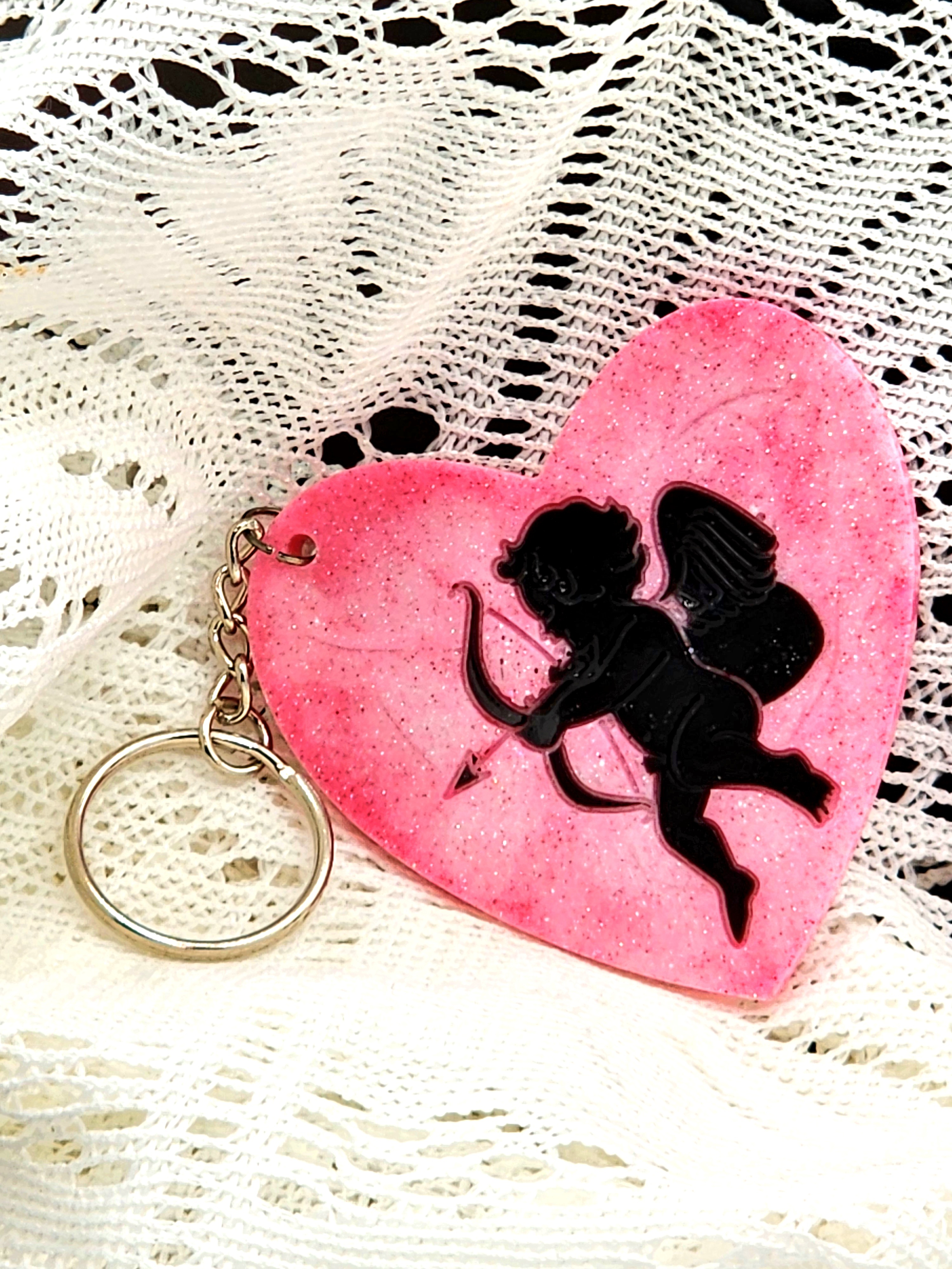 💘 Cupid’s Glowheart Keychain 💘
