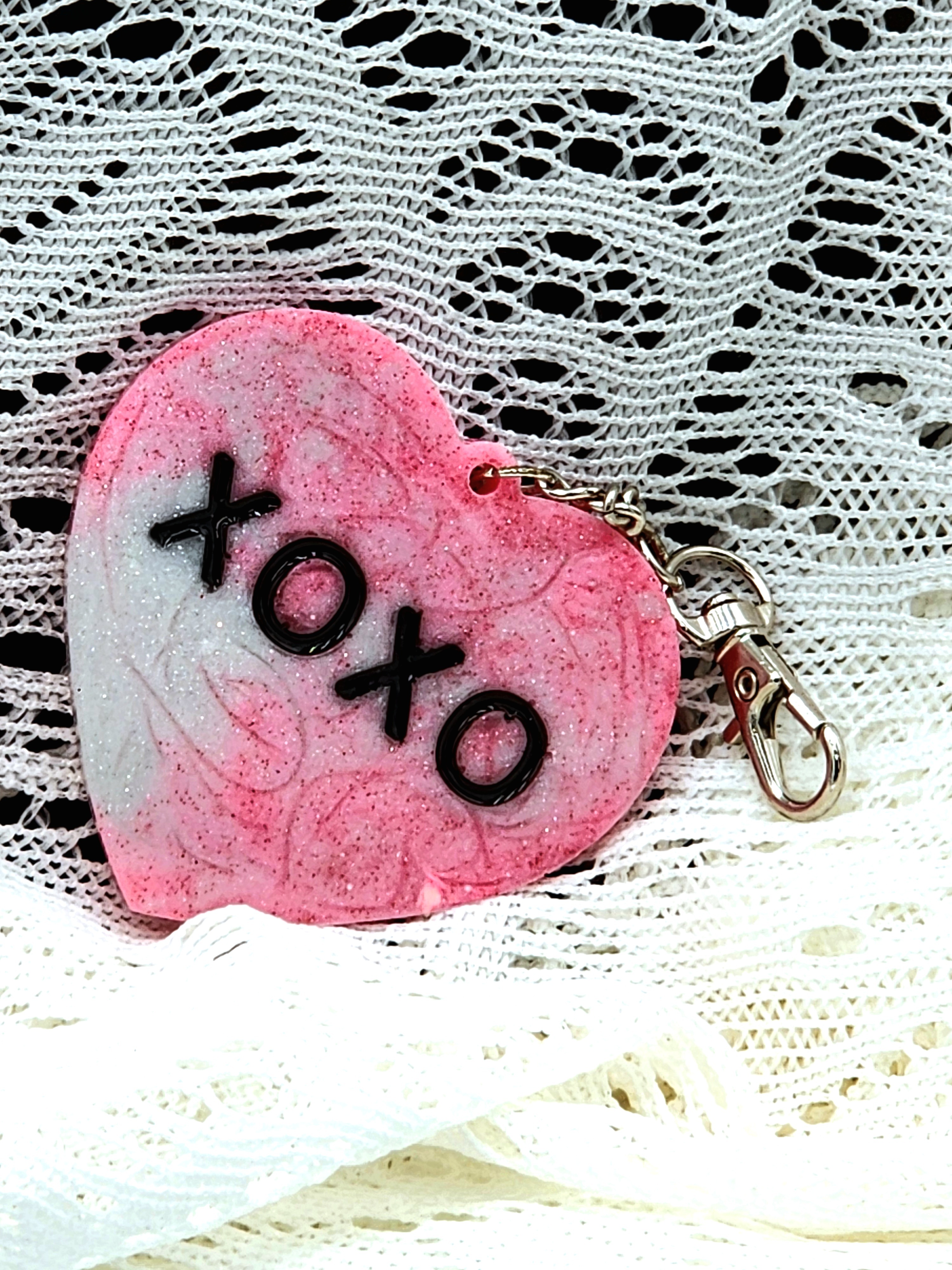 💫 Glowmance Charm Keychain💘