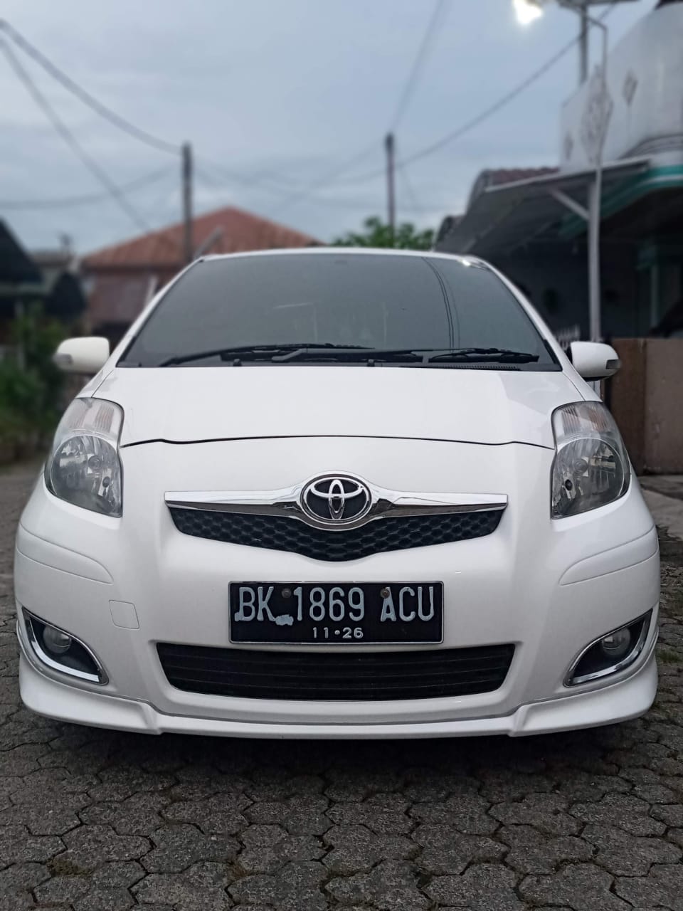 DIJUAL Mobil YARIS