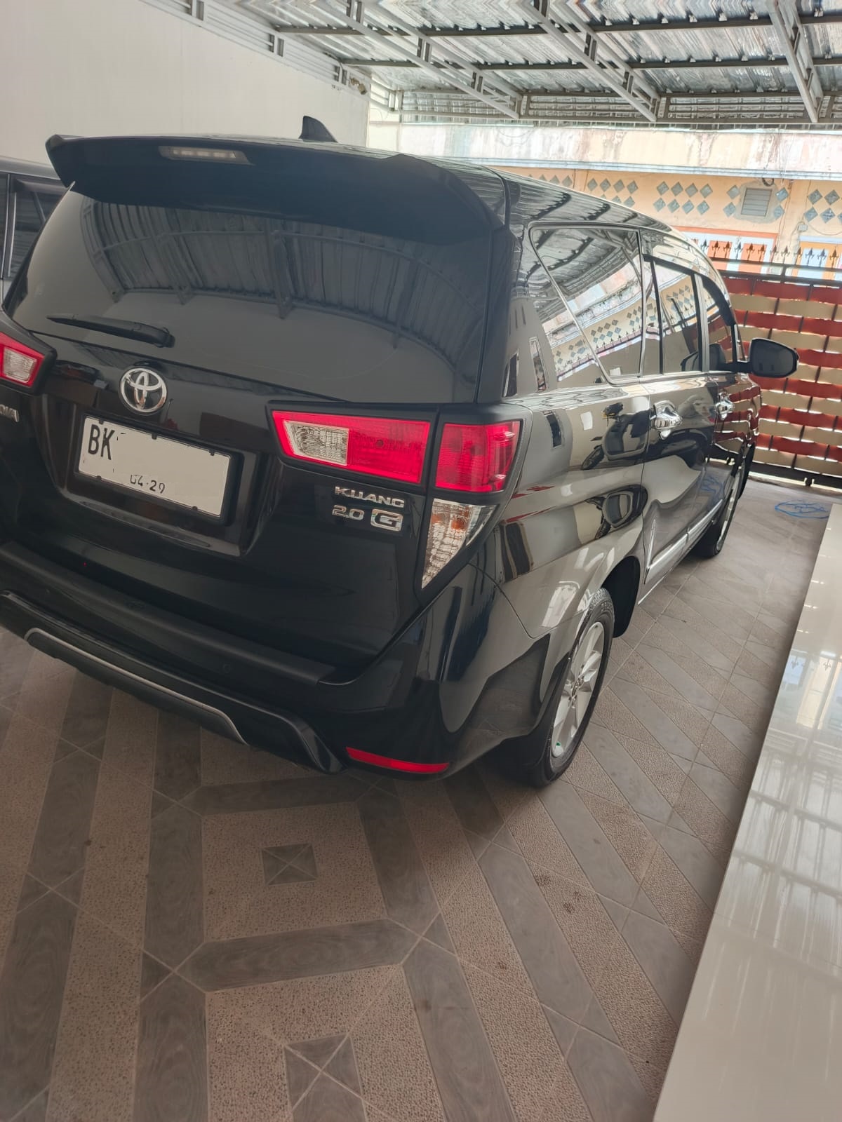 Kijang INNOVA 2.0 Type G