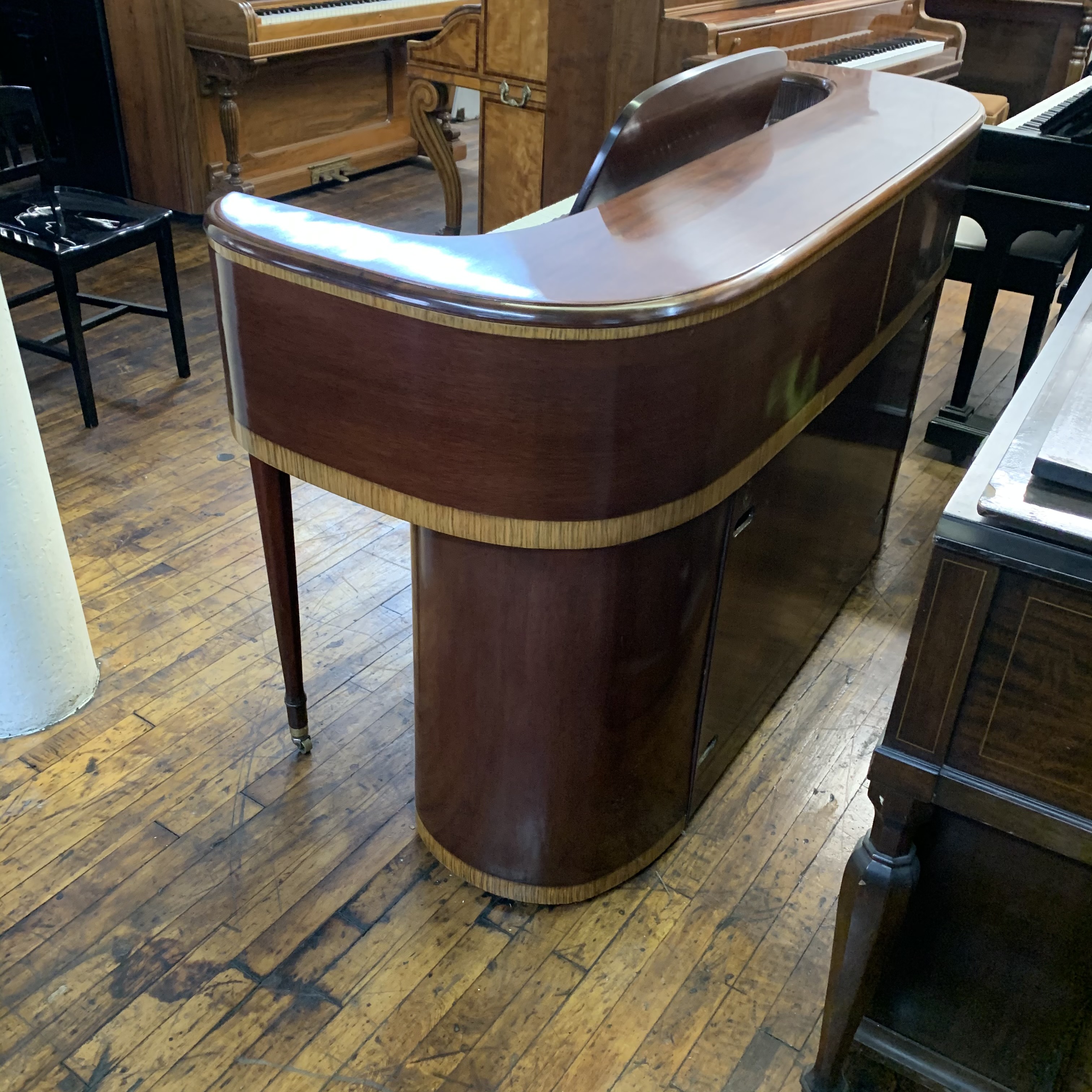 Krakauer Art Case Upright 