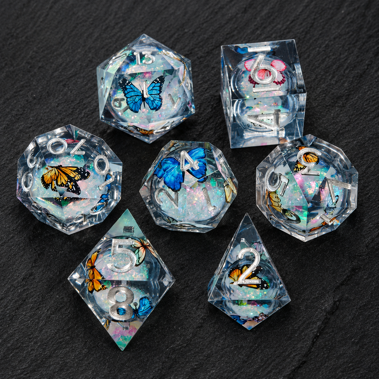 Set de dés papillon en résine
