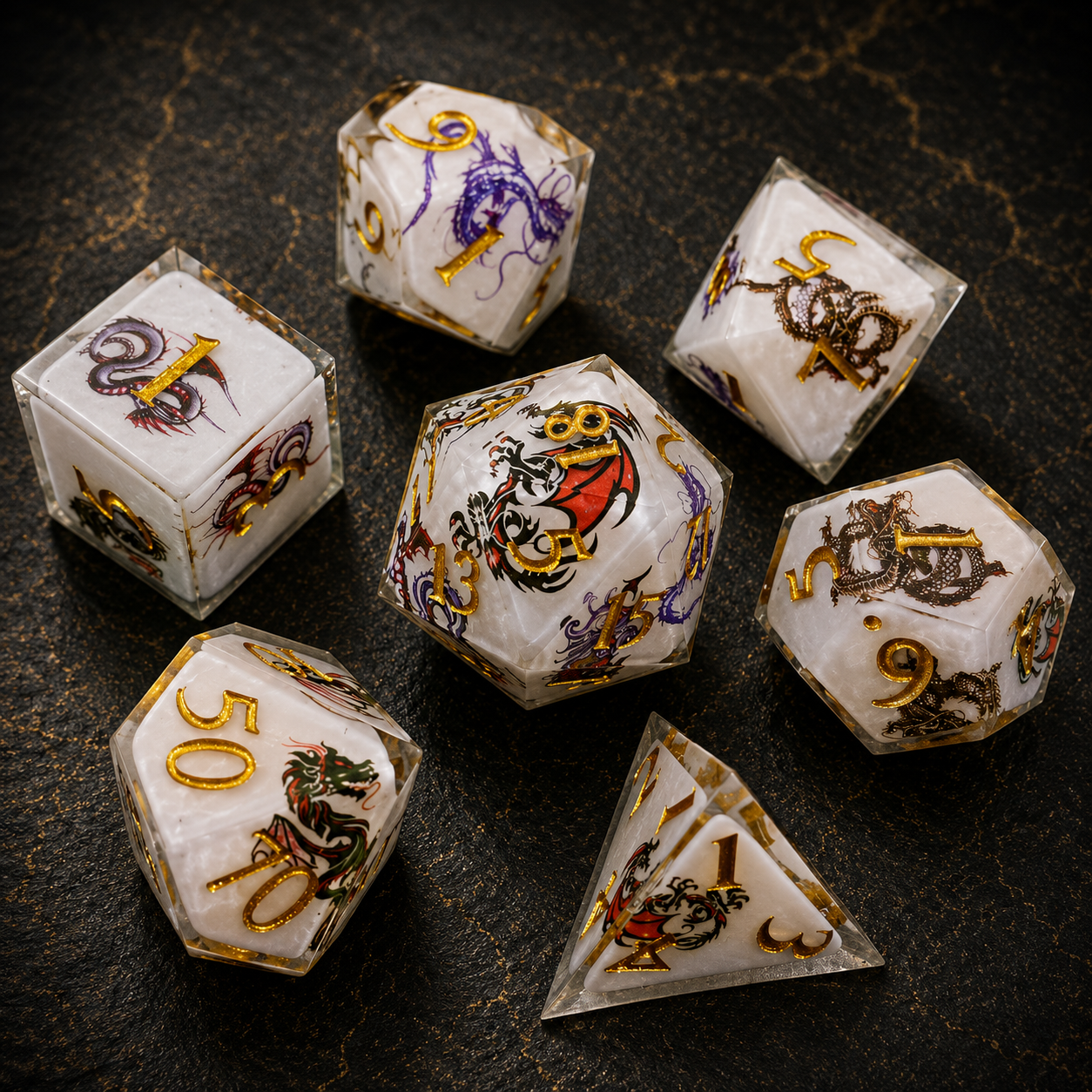Set de dés dragons en résine