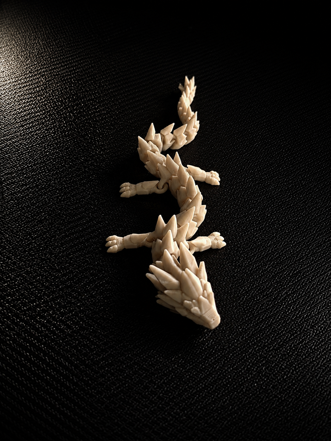 Dragon articulé en résine