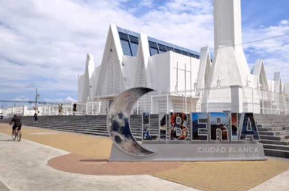 From La Fortuna / Arenal to Liberia Airport (LIR)