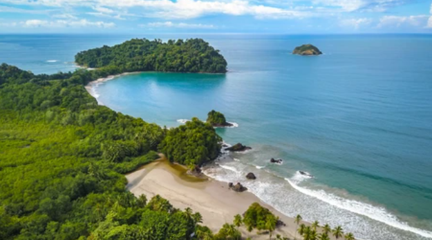 From La Fortuna / Arenal to Manuel Antonio