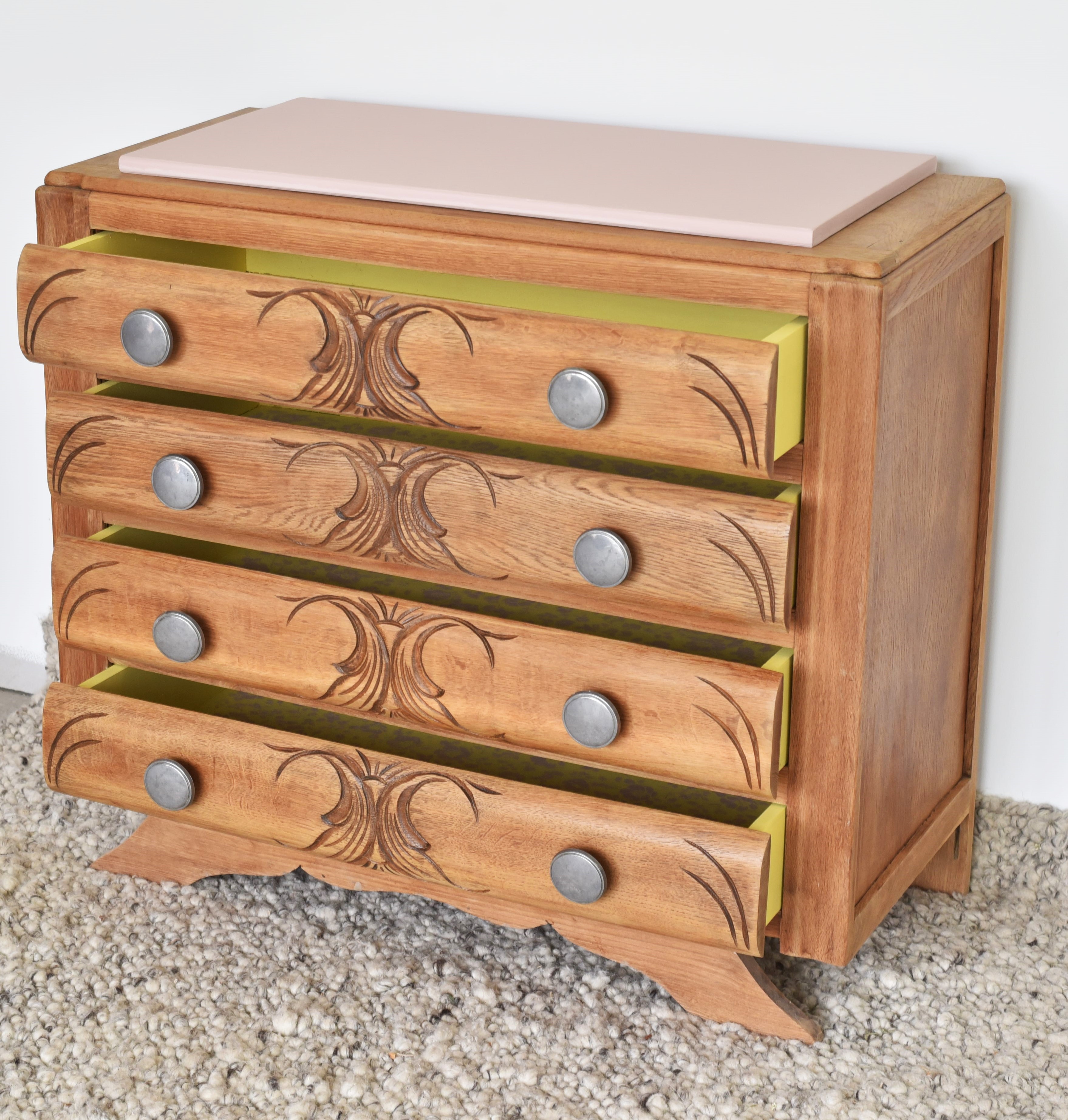 Commode Art Déco pieds moustache sold out