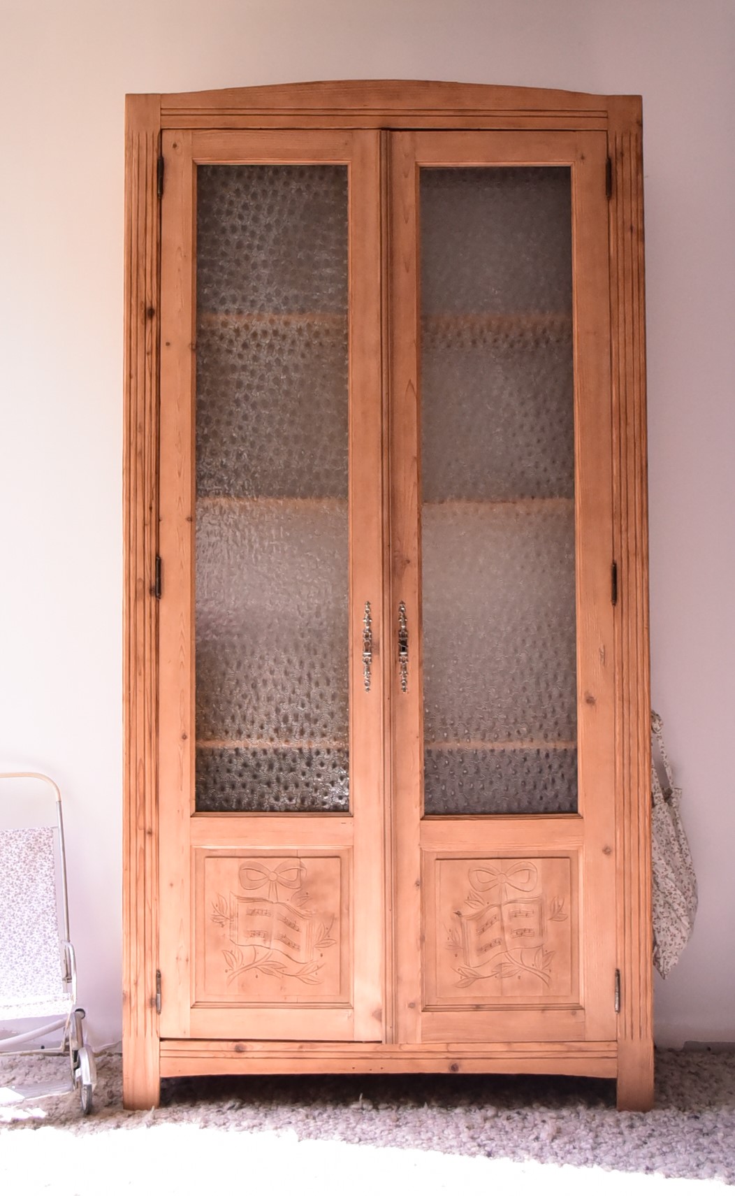 Armoire Vitrée Sold Out