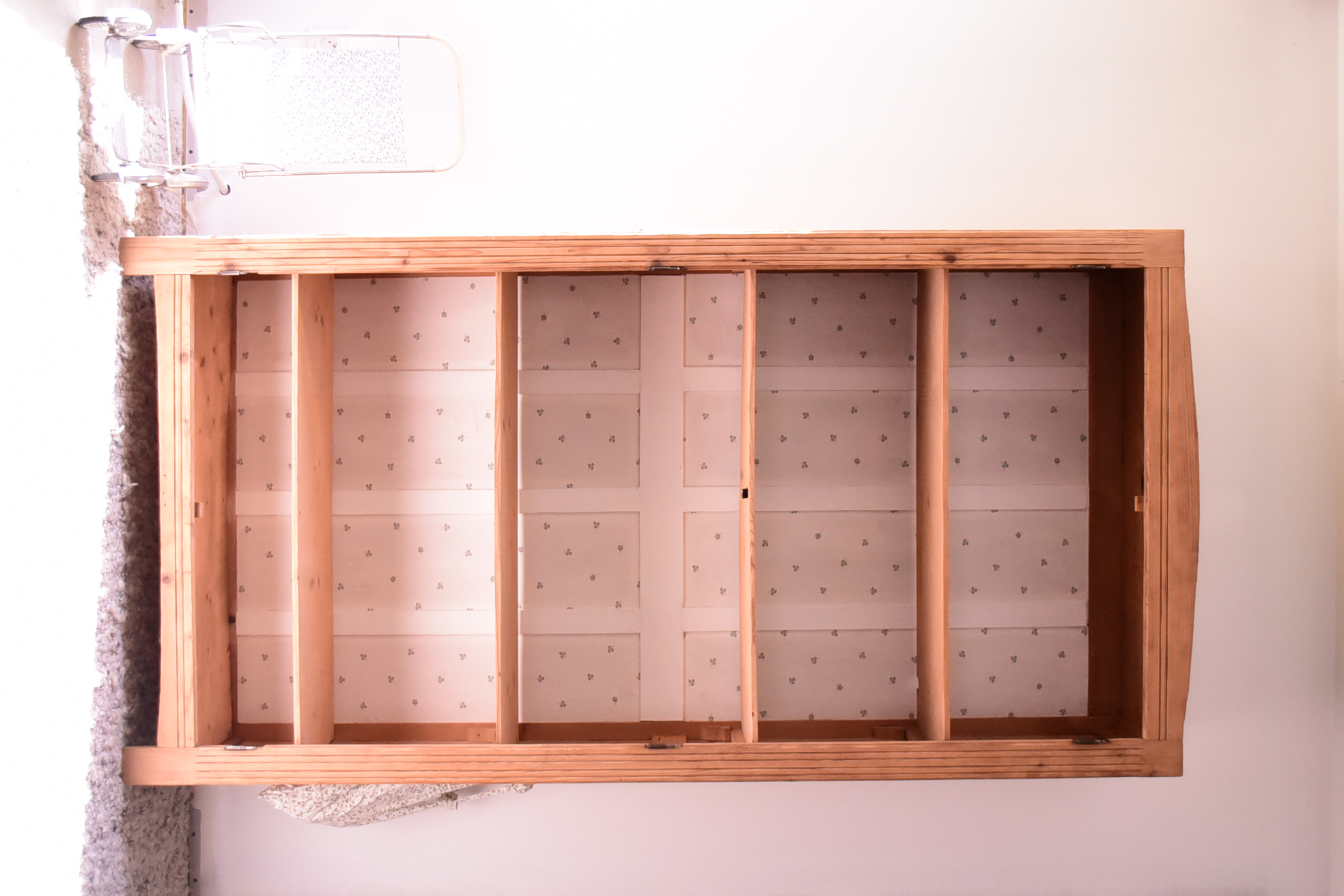 Armoire Vitrée Sold Out