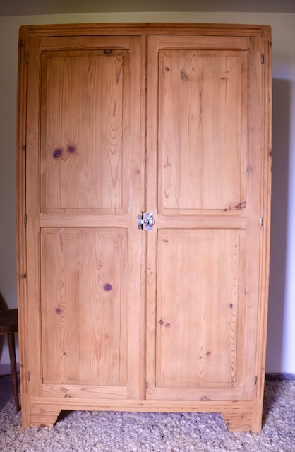 Armoire campagnarde 