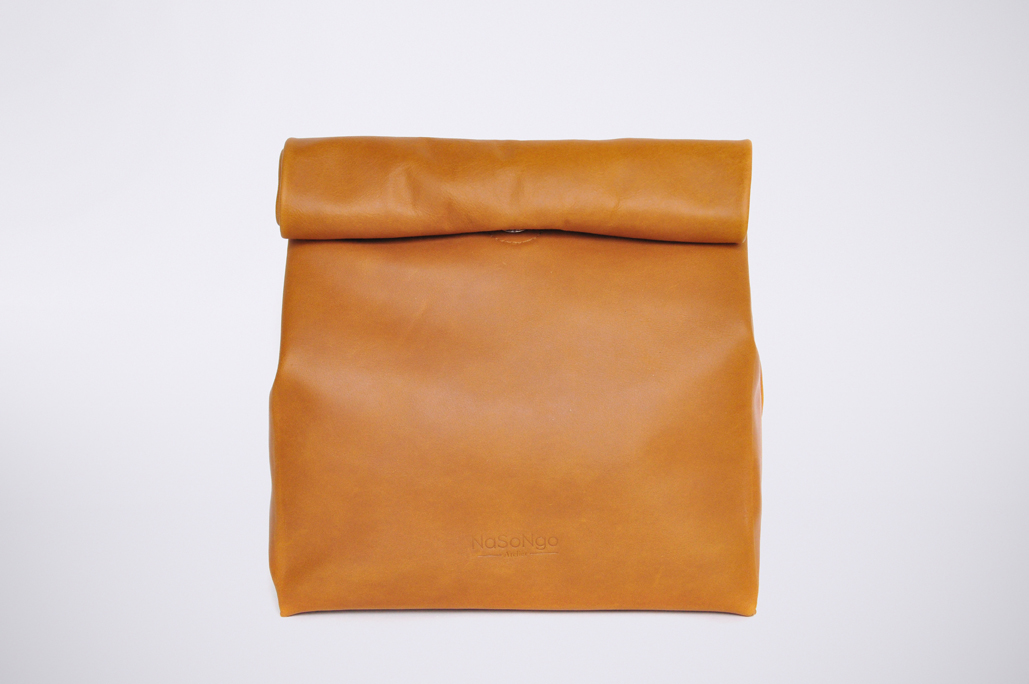 PAPER CLUTCH - WaxCamel