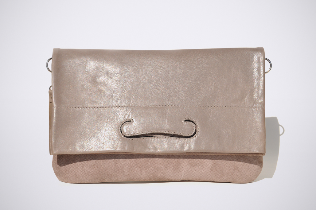 PATCH CLUTCH - Taupe