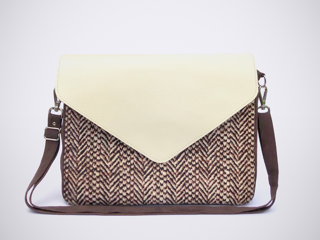 BIG ENVELOPE M - Fishbone Fur