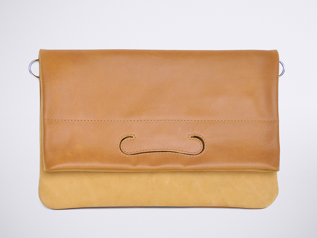 PATCH CLUTCH - WaxCamel/Nubuck