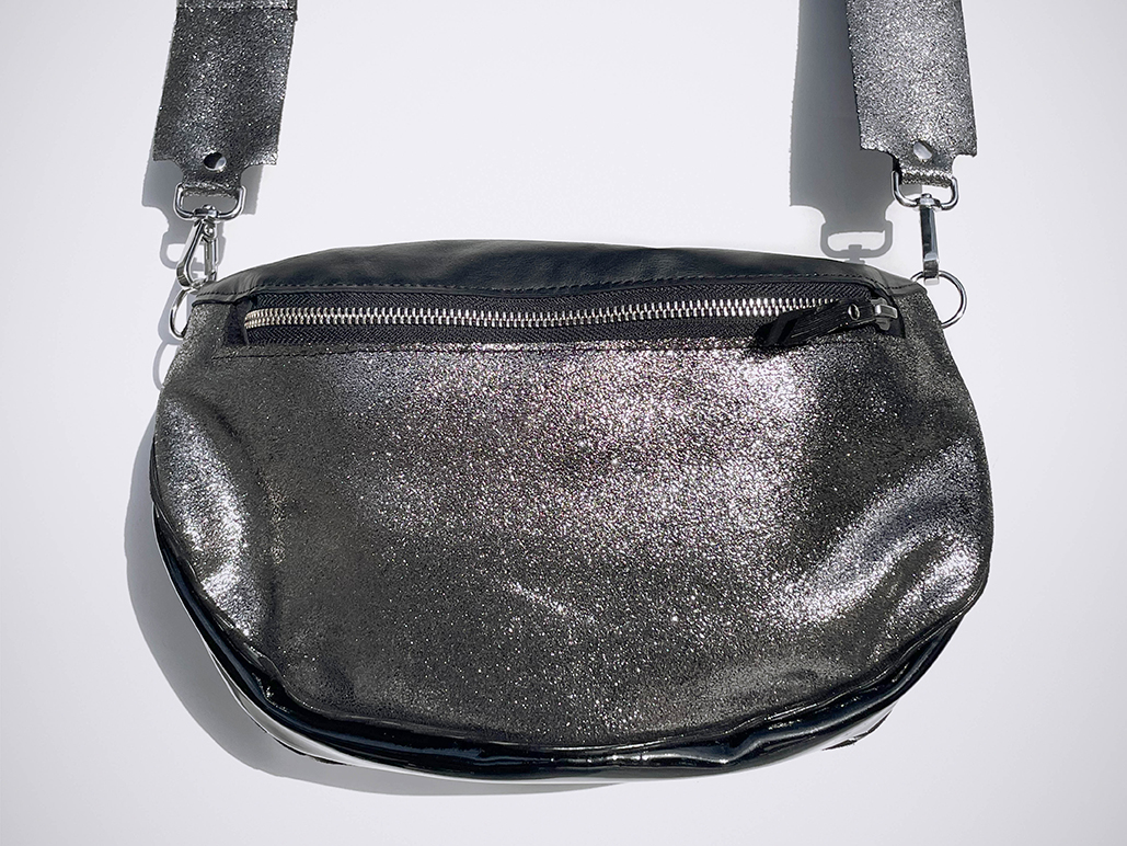 BANANA - WaxBlack / ShinyBlack