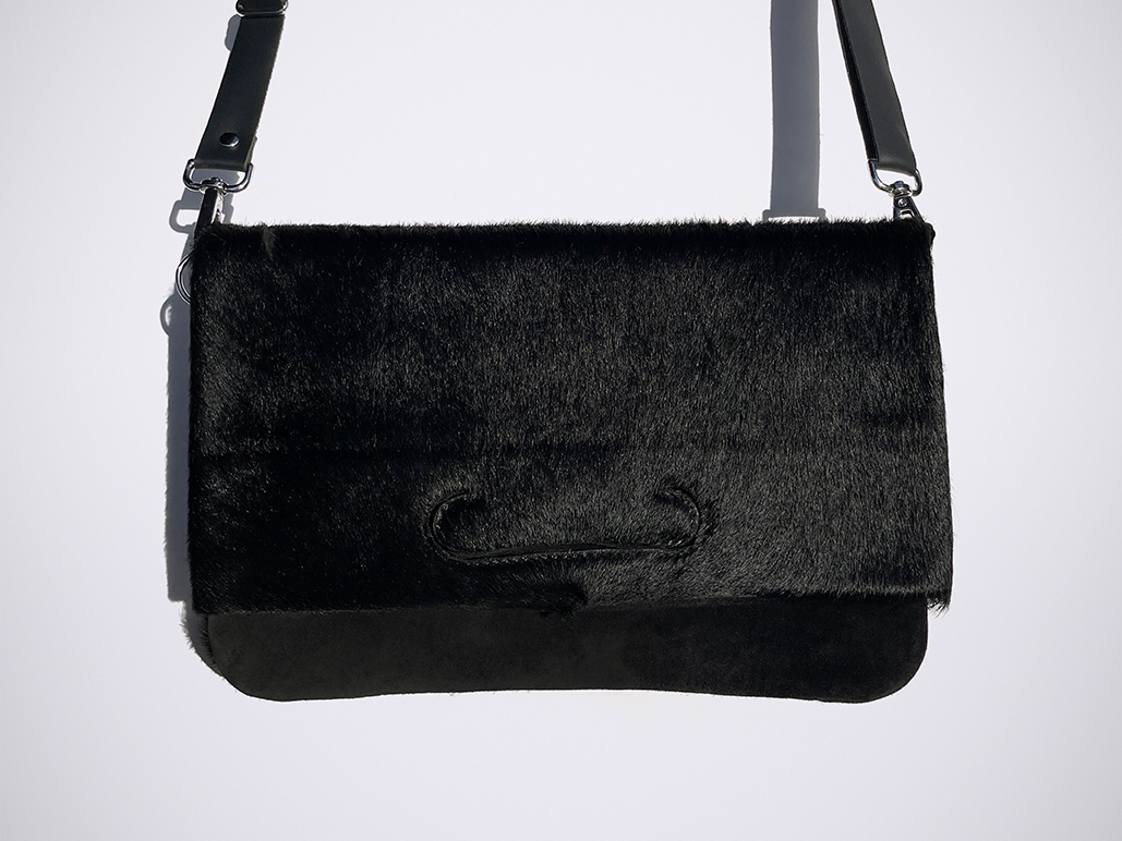 PATCH CLUTCH - BlackFur / SuedeBlack