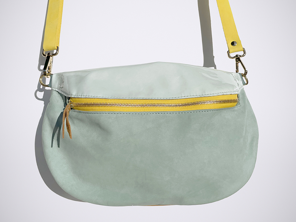 BANANA - GlossyLightBlue / NubuckCamel