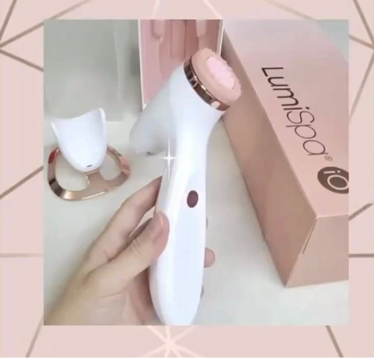 LumiSpa iO