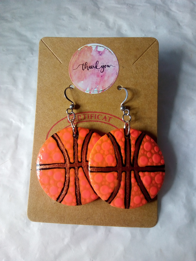 Boucle d'oreille ballon de basket