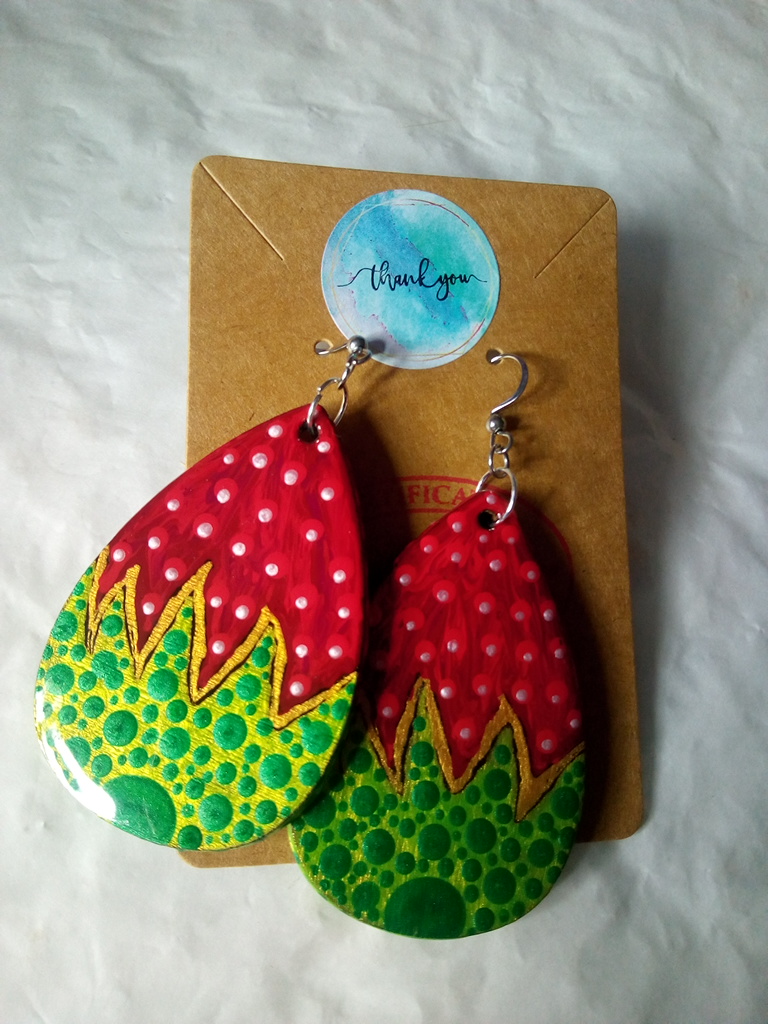 Boucle d'oreille fraise