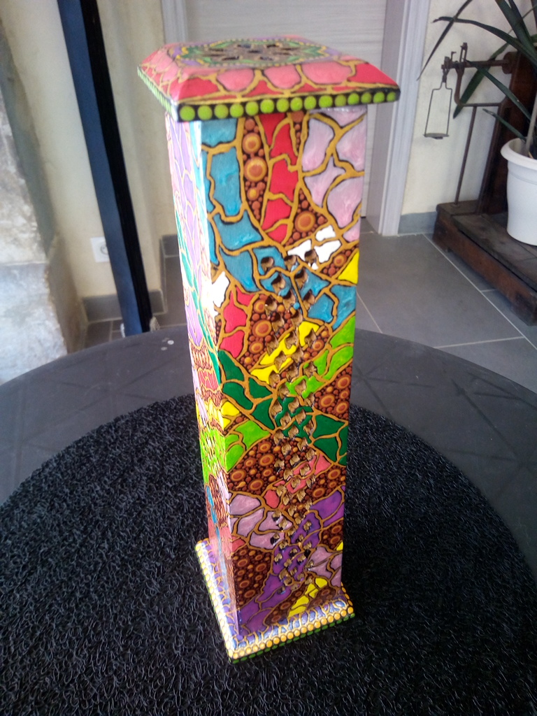 Porte encens en bois