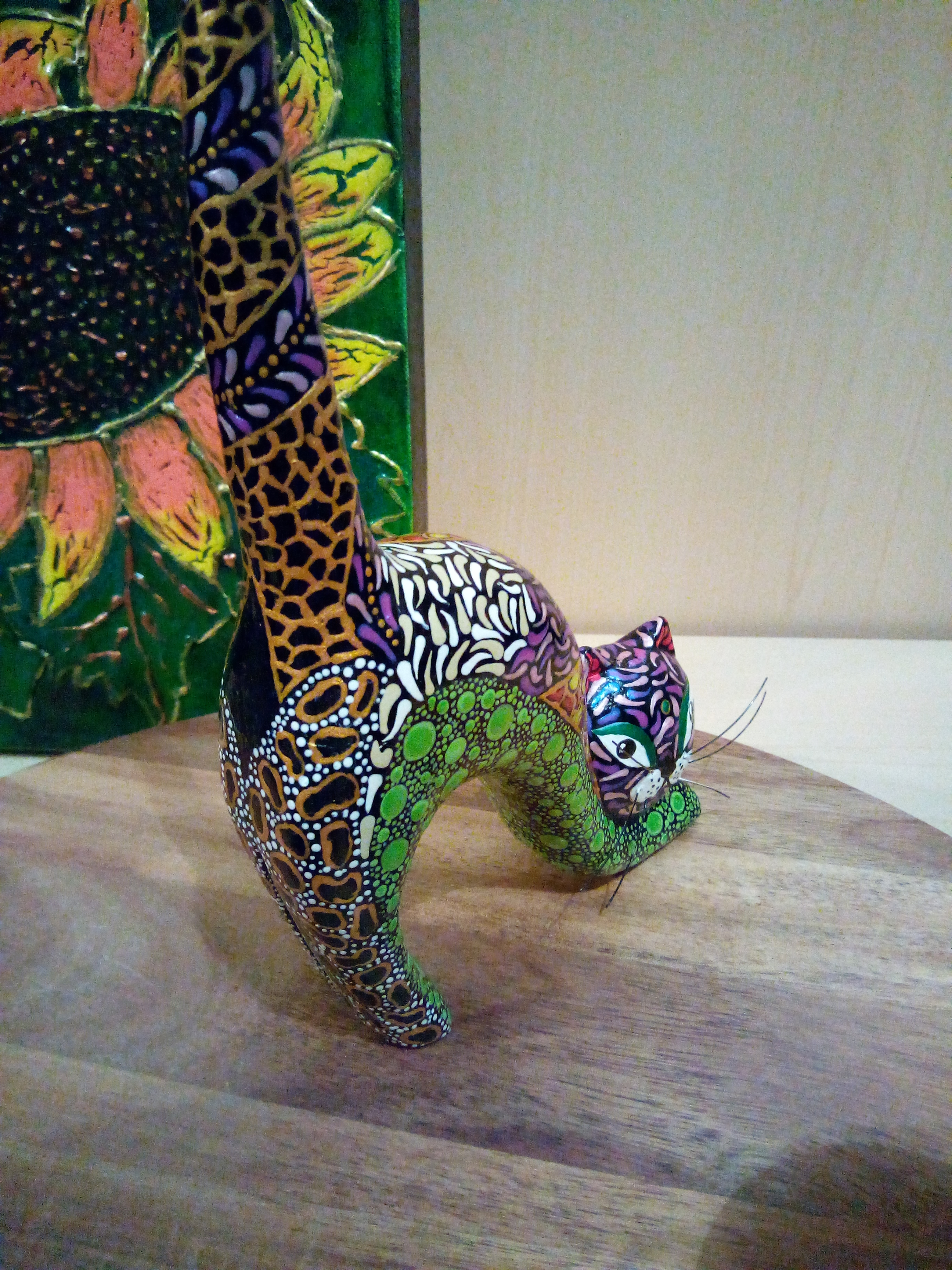 Chat colorée en bois