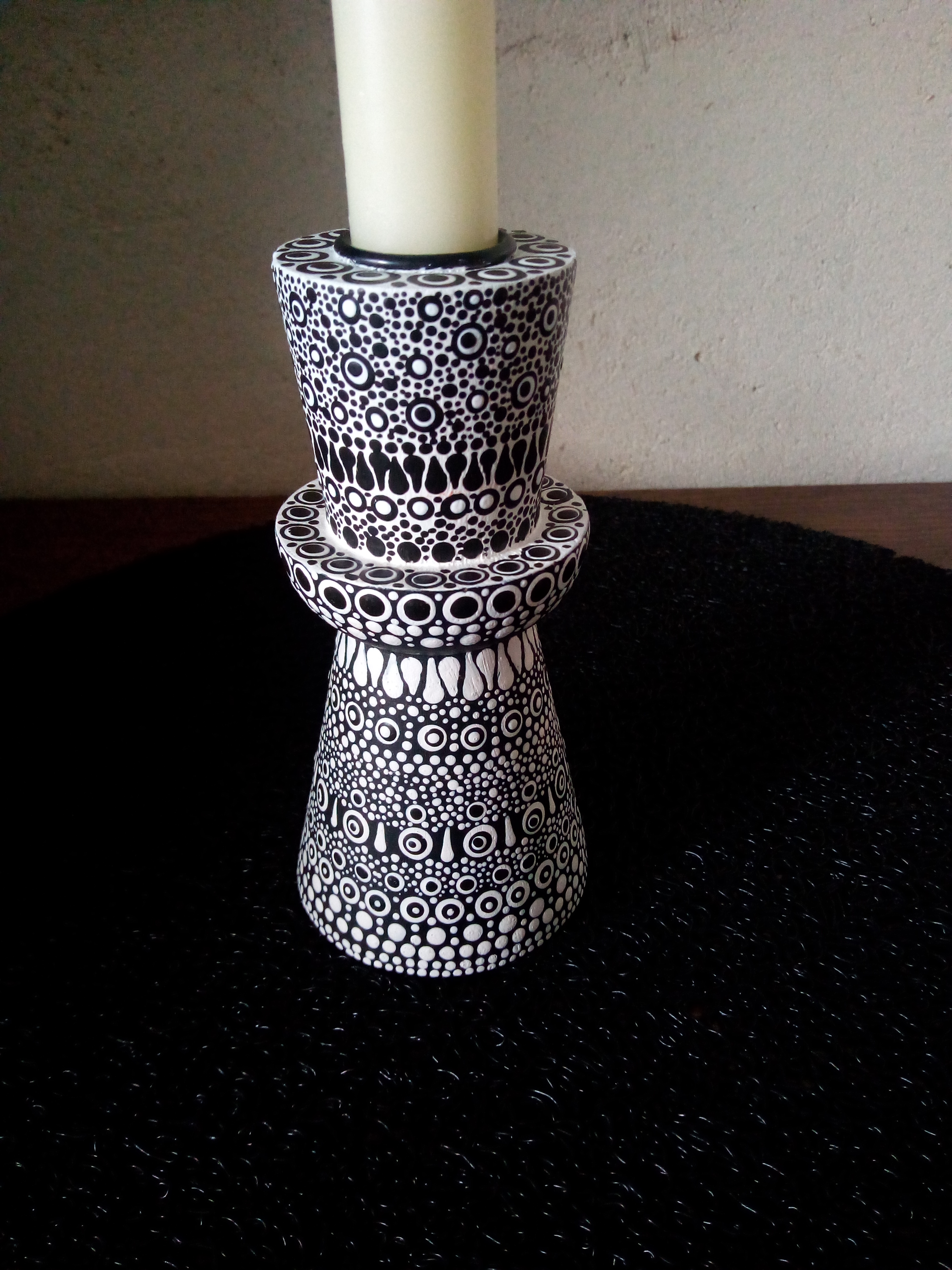 Bougeoir avec bougie