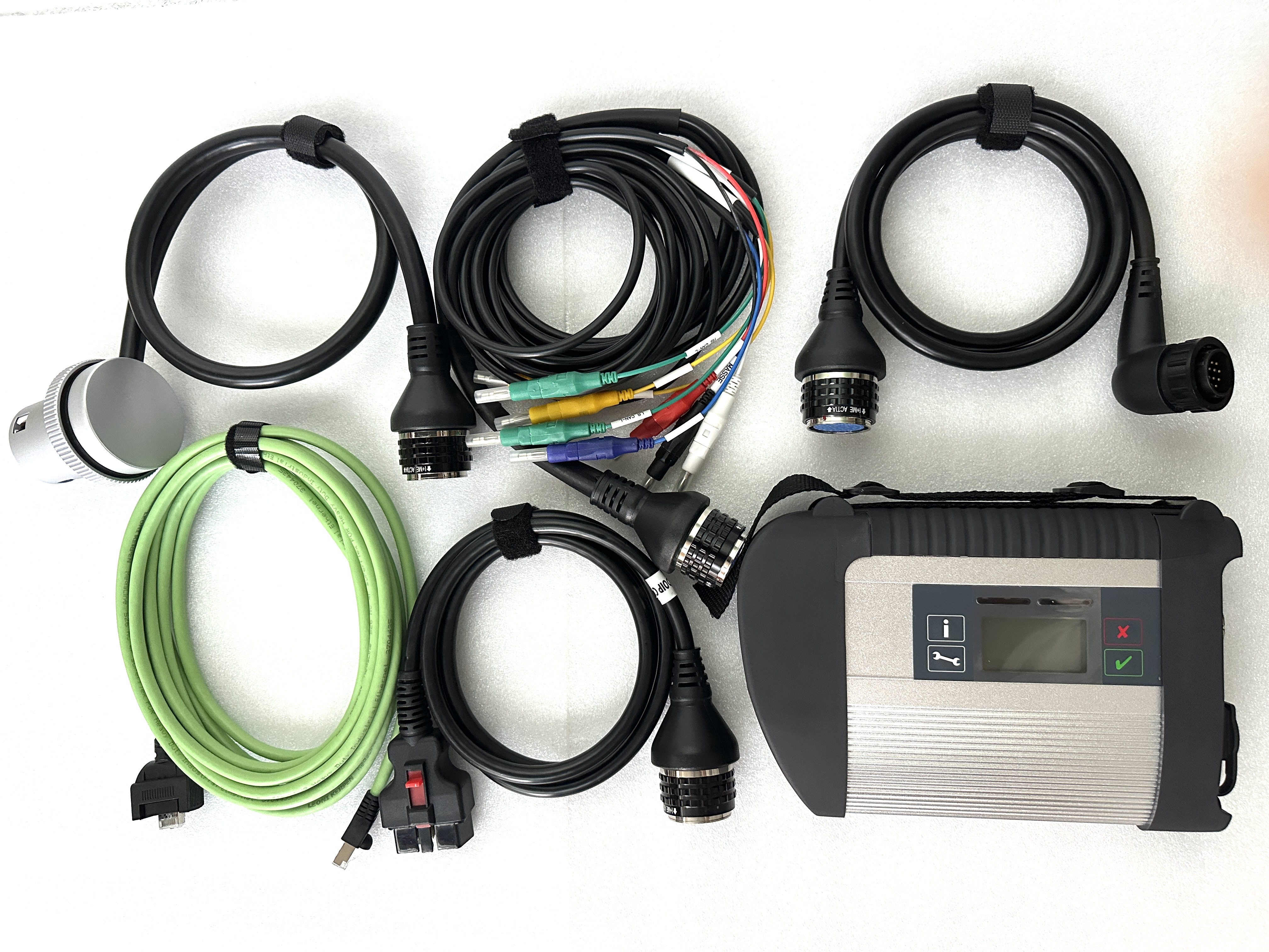 MB STAR C4 Star Diagnosis For Benz /Mercedes 12V-24V Truck Full Chip Multiplexer Auto Diagnostic Tool Support Wireless C4 Doip Without SDD