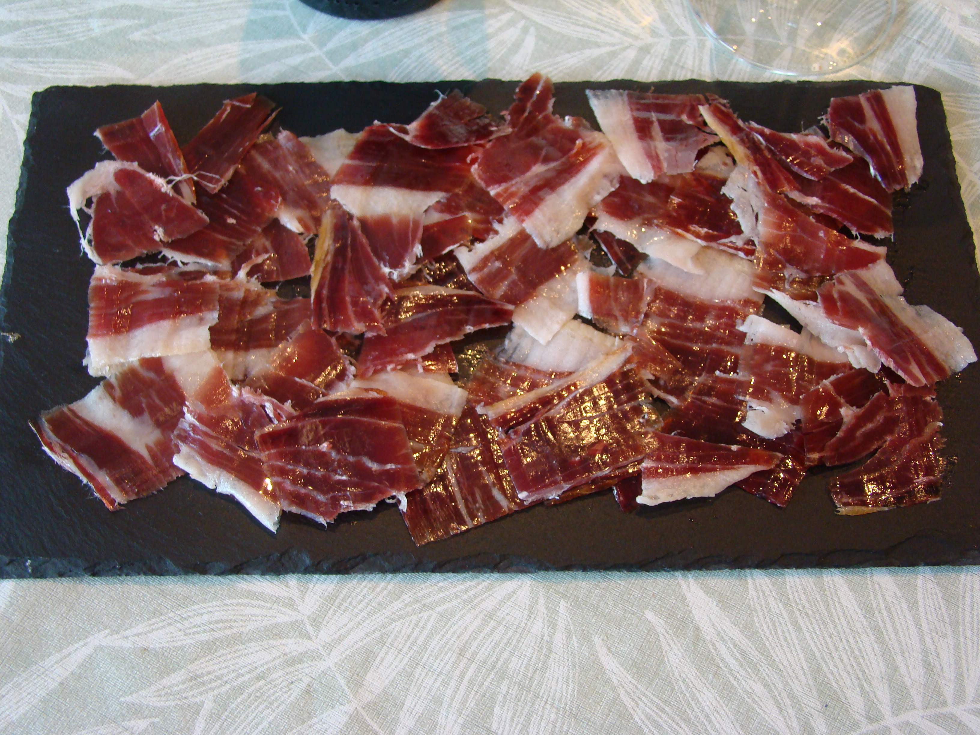 Presunto Ibérico 75% de bolota fatiado, 100g cortado à faca