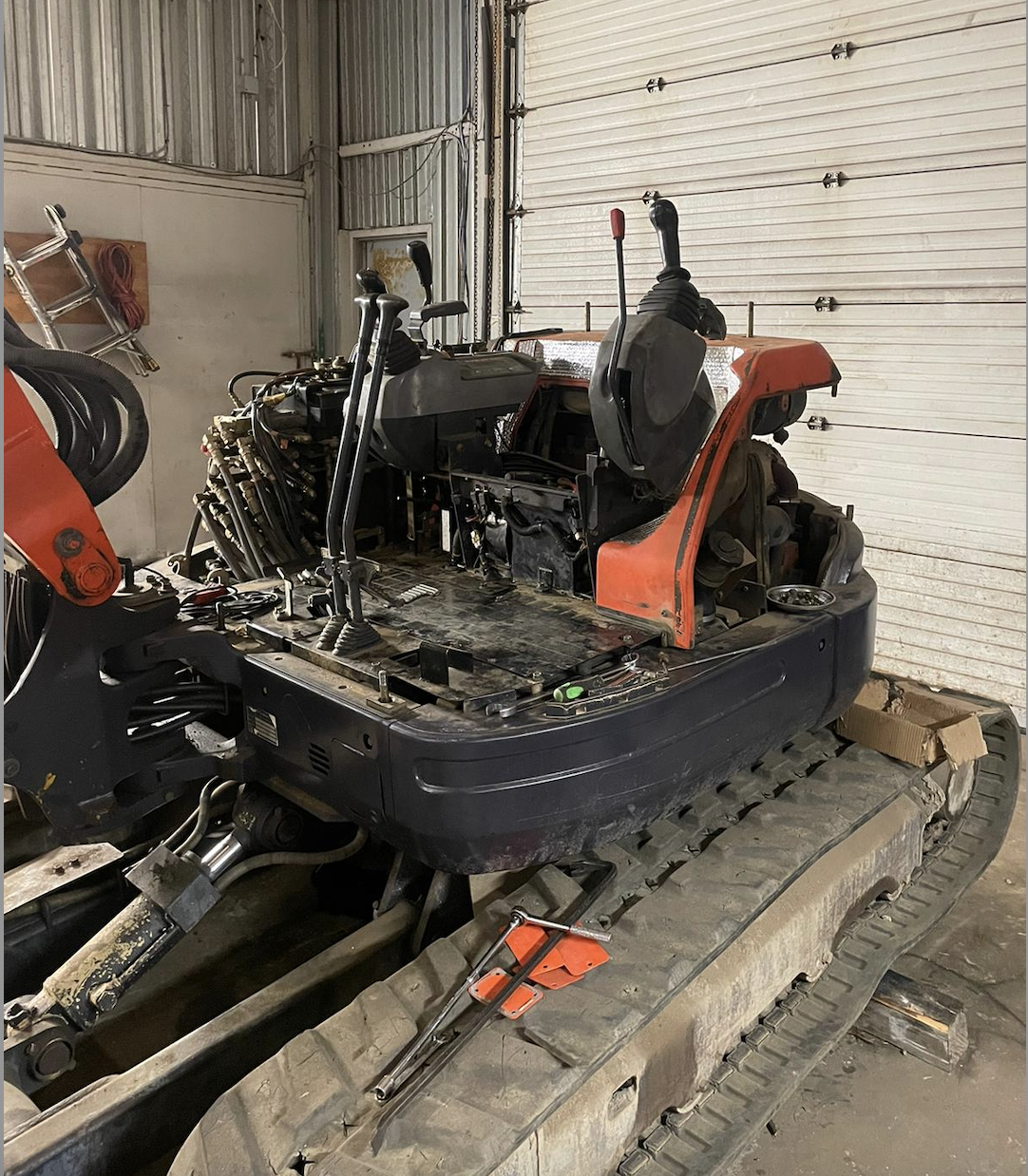 Hydraulic maintenance 