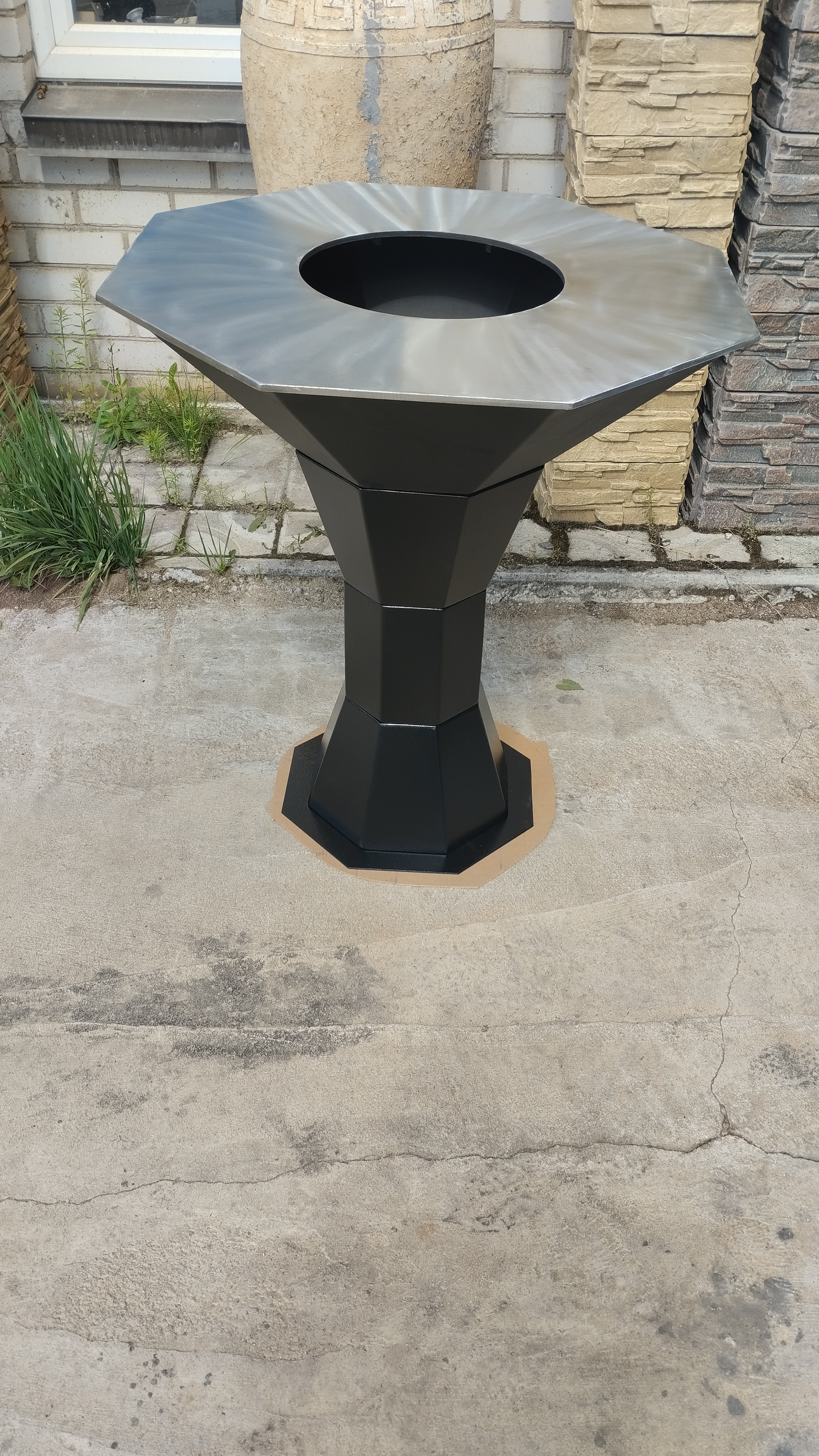 Kepsninė - grilis "Taurė"