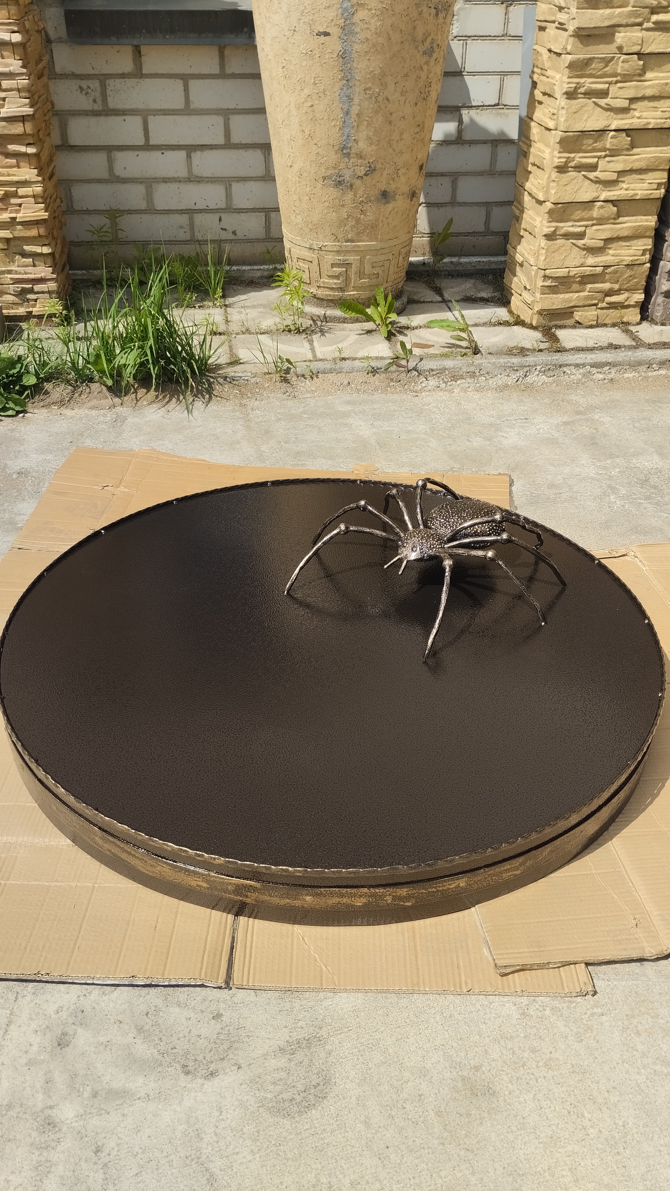 Šulinio dangtis "Voras"