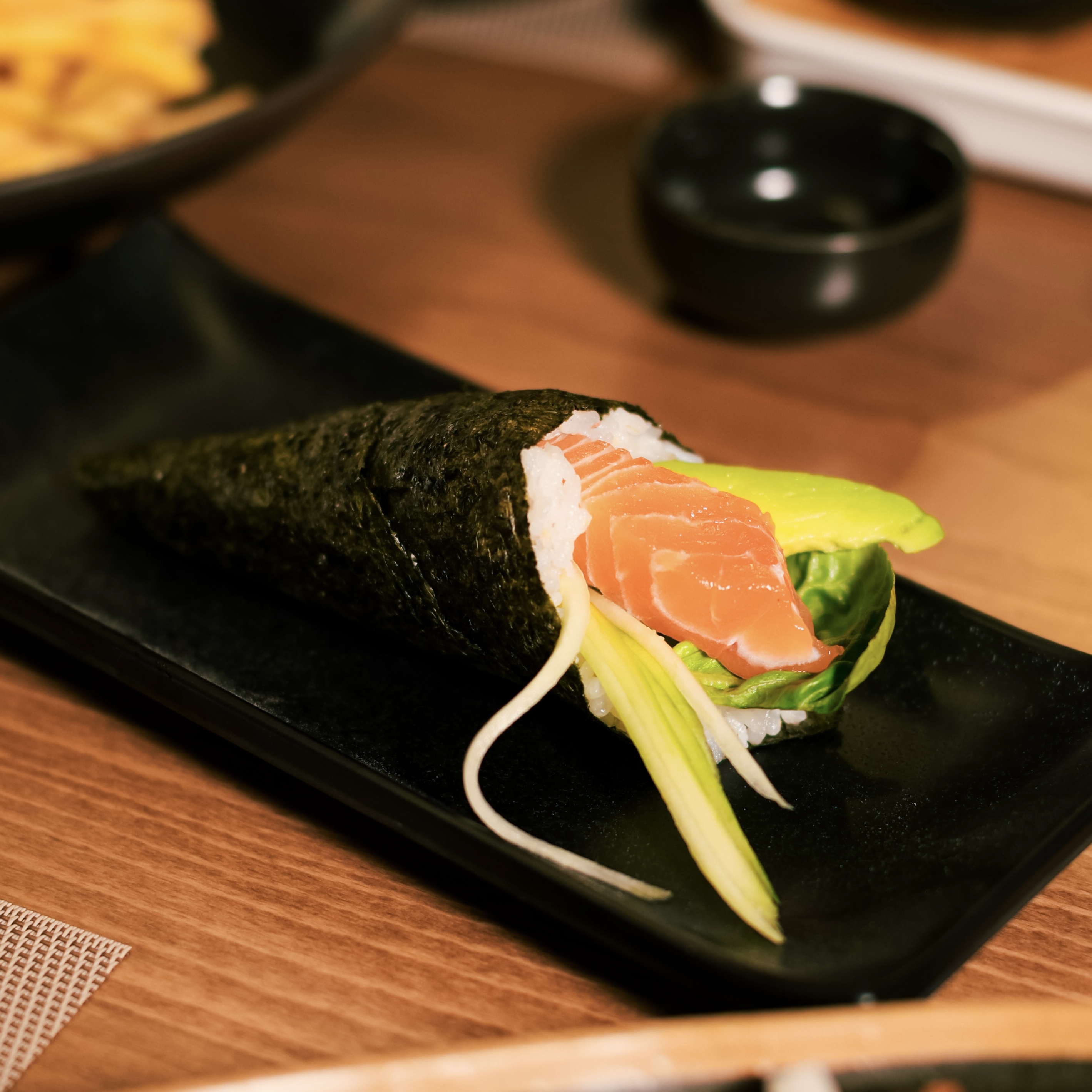 119 Temaki Salmon