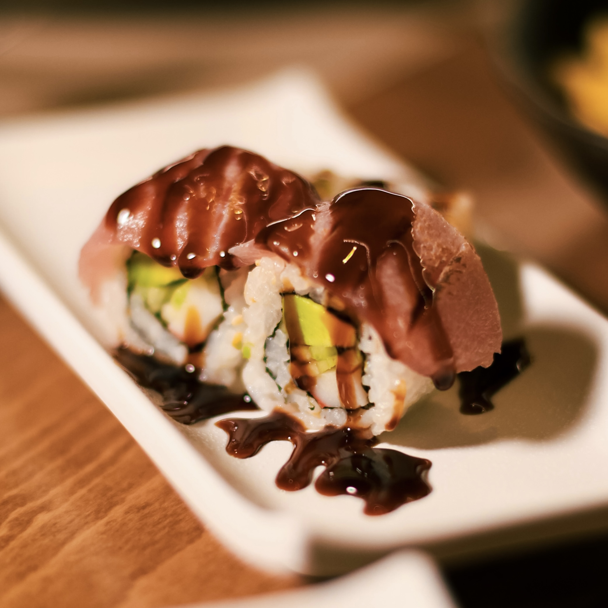 108 Maki Atún Flameado (4und)