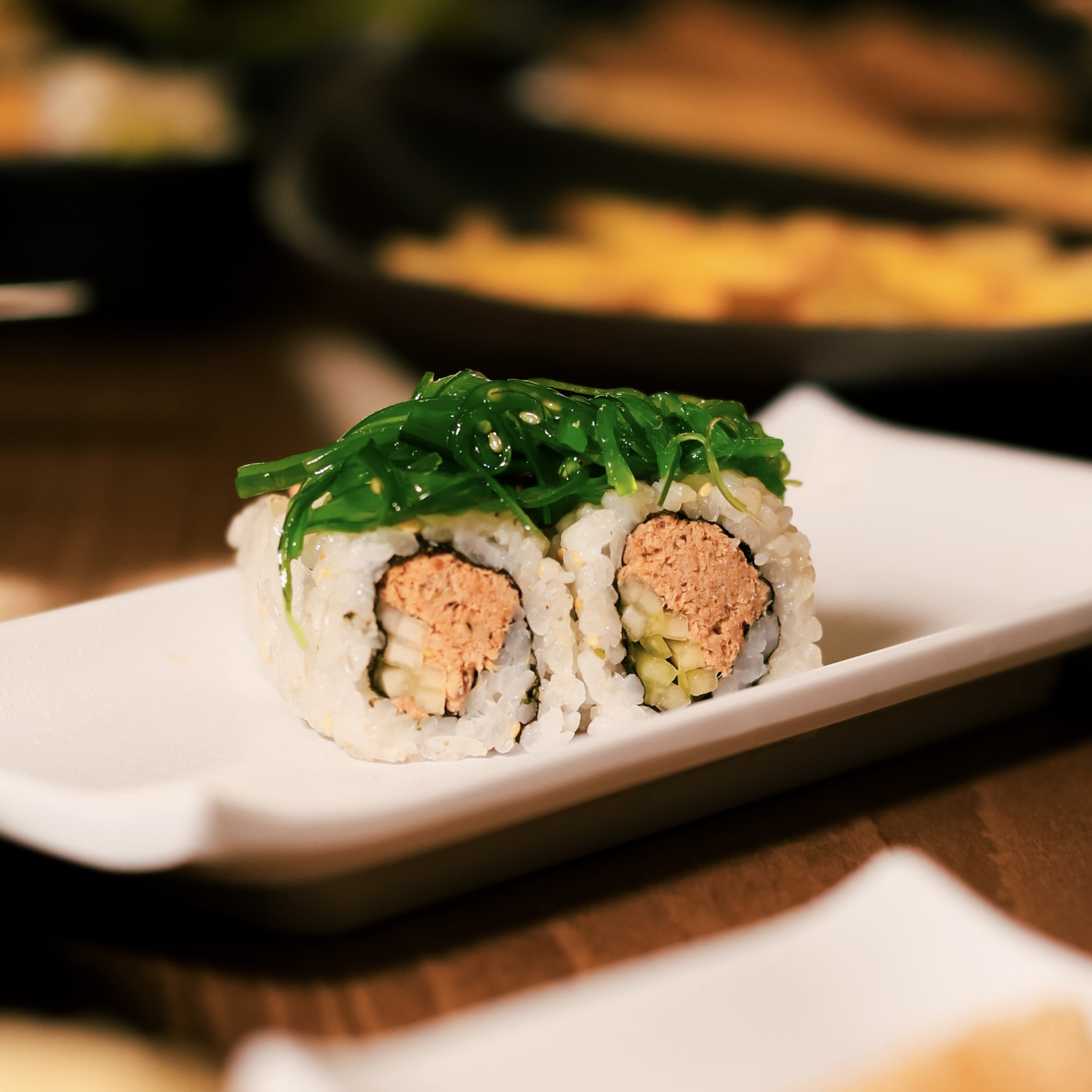 96 Maki Atún Con Wakame (4und)