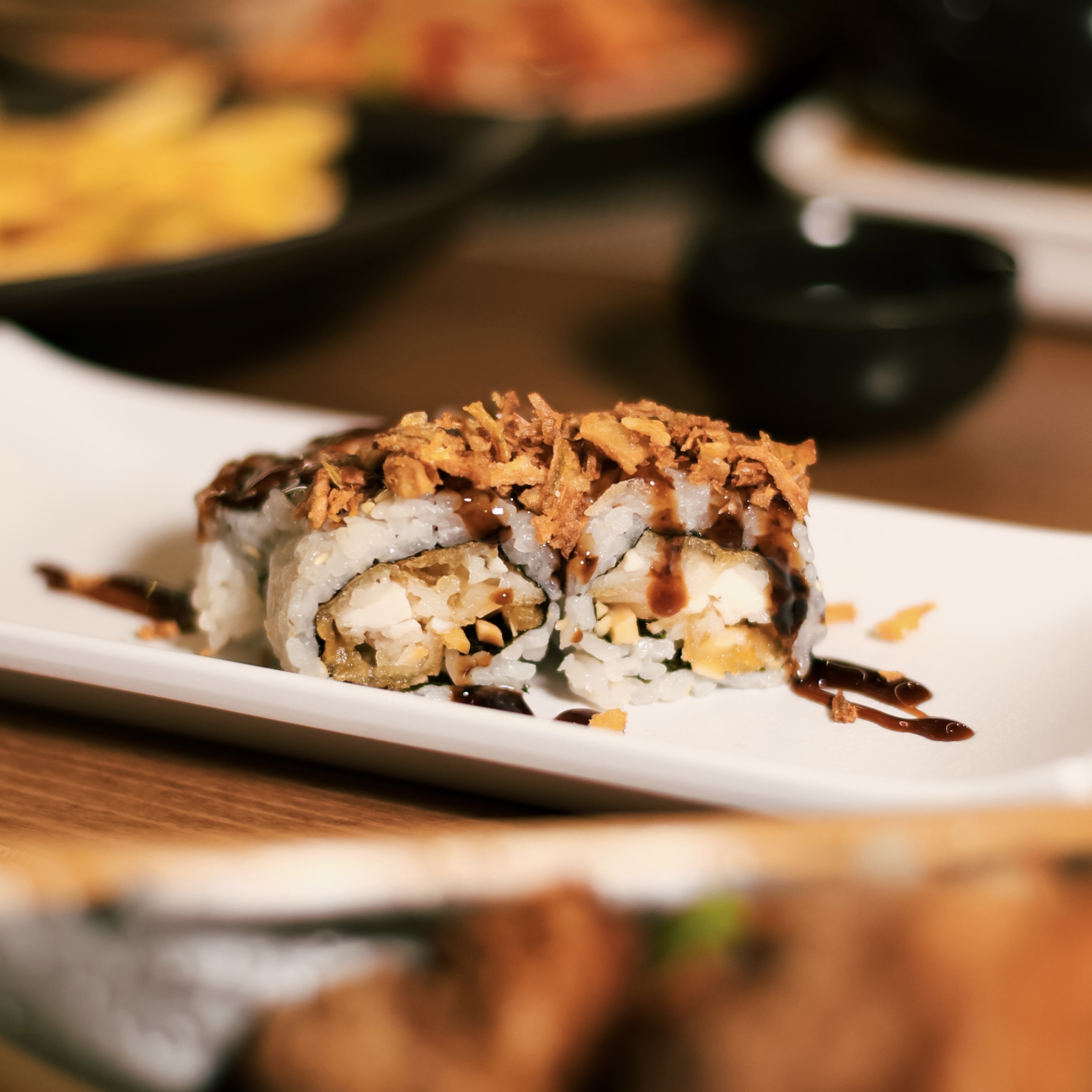 98 Maki Pollo Con Cebolla (4und)