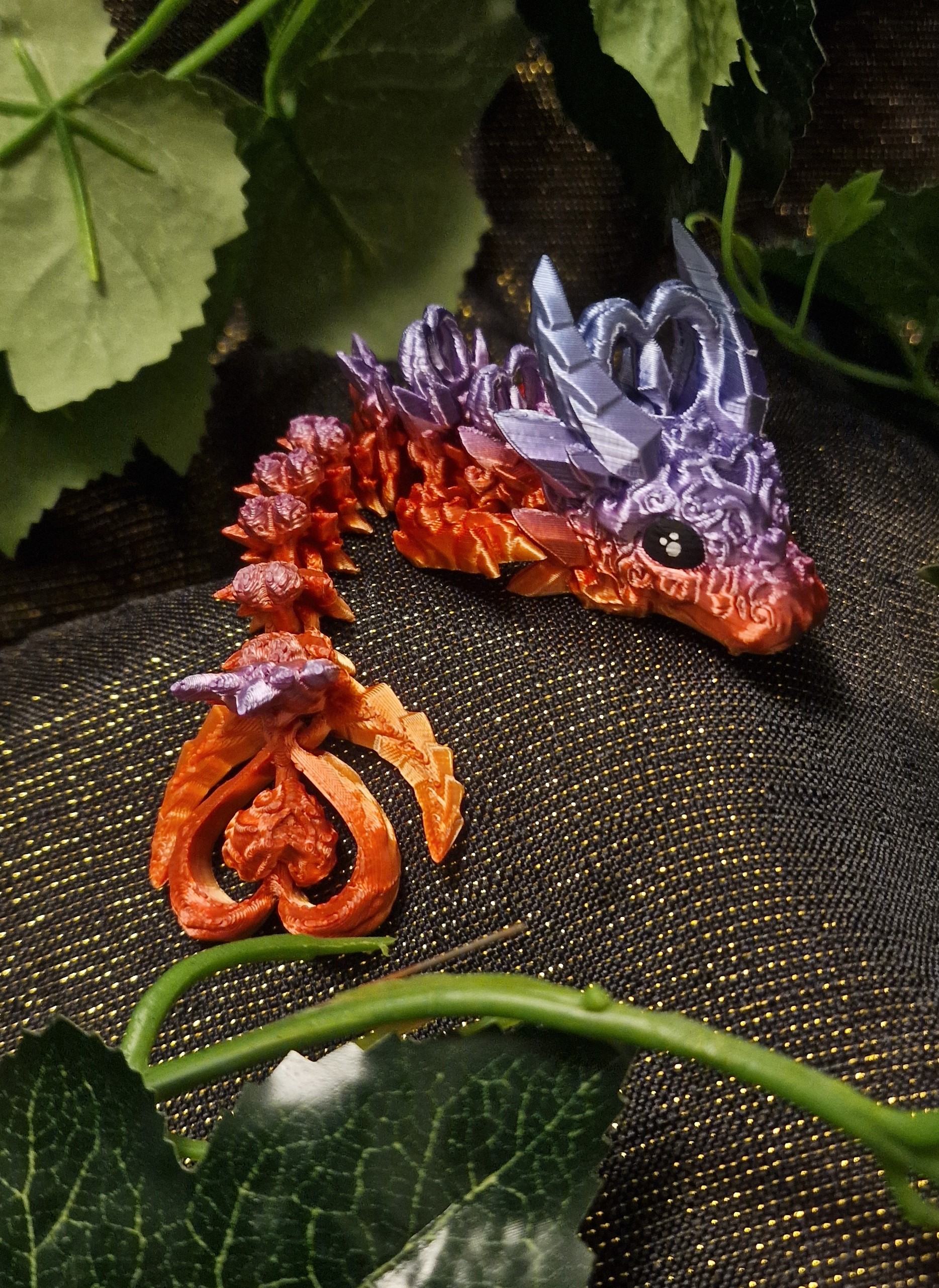 Bébé Dragon au Coeur Sombre