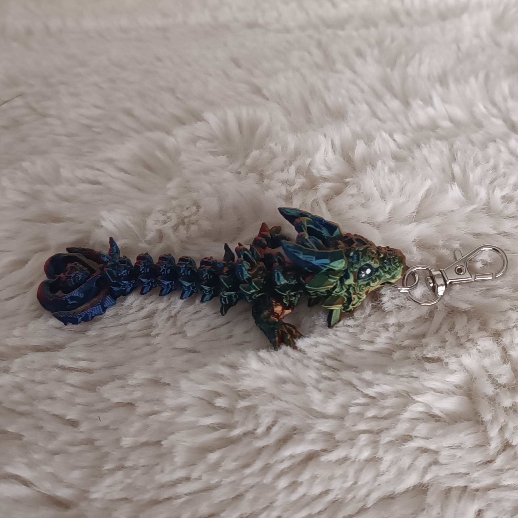 Porte-Clés Bébés Dragons au Cœur Sombre