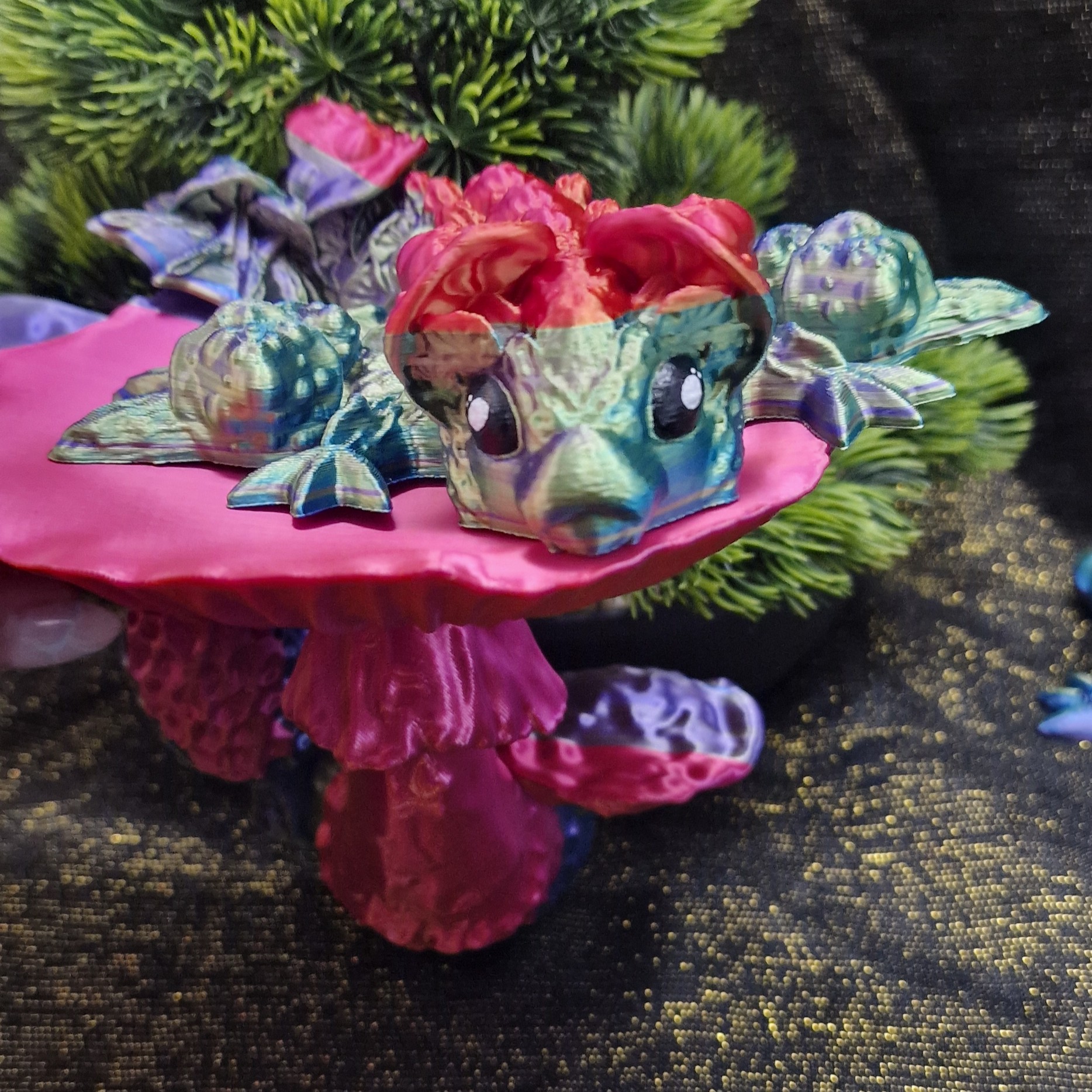 Petit Bébé Dragon de Champignons + Socle murale